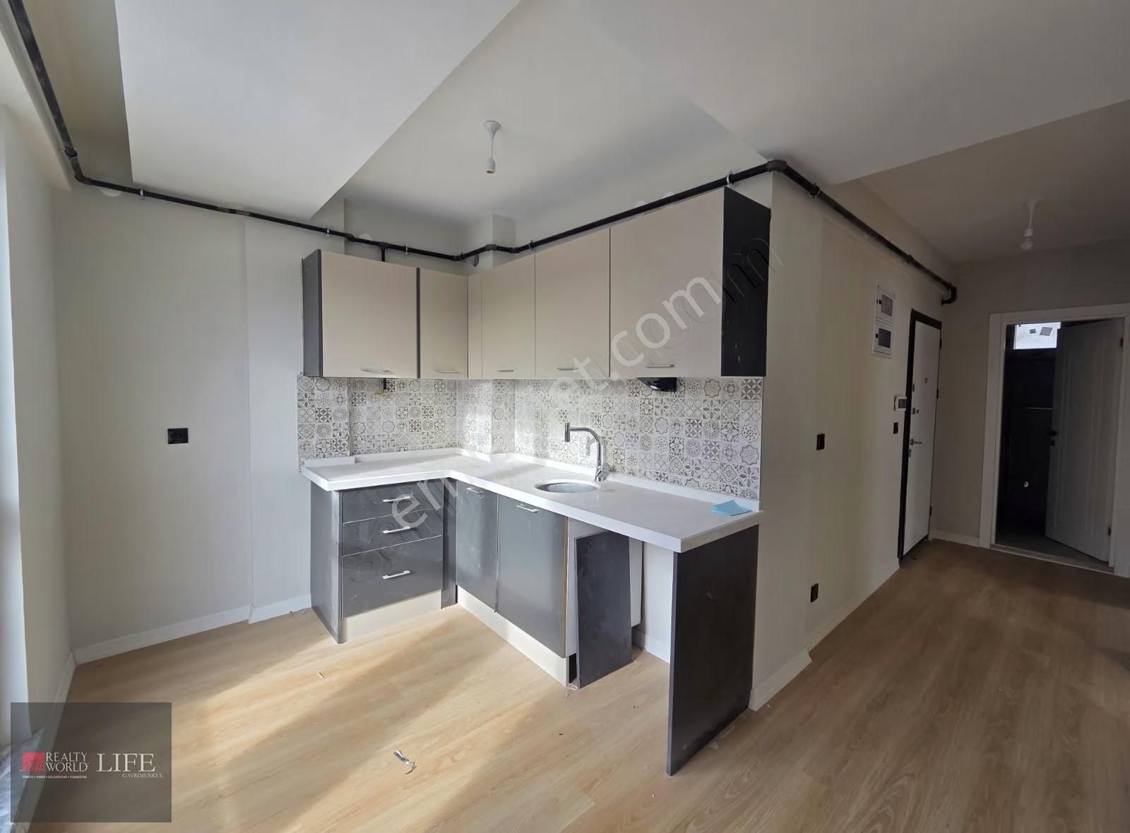 Rw Lıfe // Sümer Ayrı Mutfaklı Asansörlü 1+1 Kiralık Daire - Görsel 27
