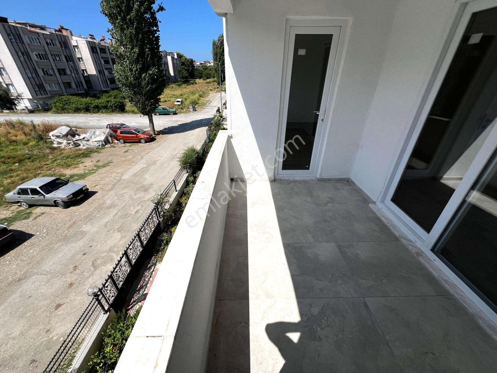 Yiğit'ten İkizçayda 3+1 Hamam Konseptli Ön Cephe Arakat Daire - Görsel 15