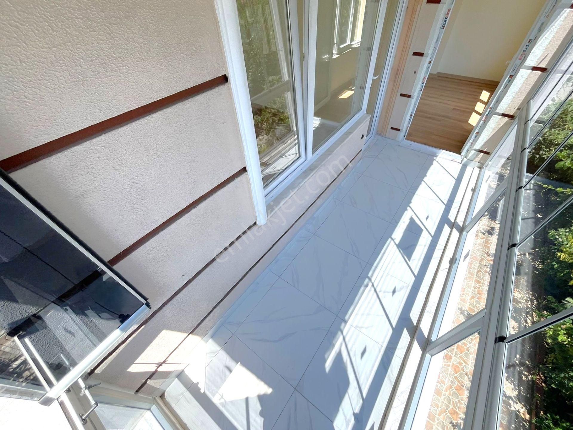 Akçay Yenimahalle'de Aygülden Denize 50 Mt Modern Dizaynıyla Kaçmaz Ön Cephe Arakat 3+1satılık Daire - Görsel 12