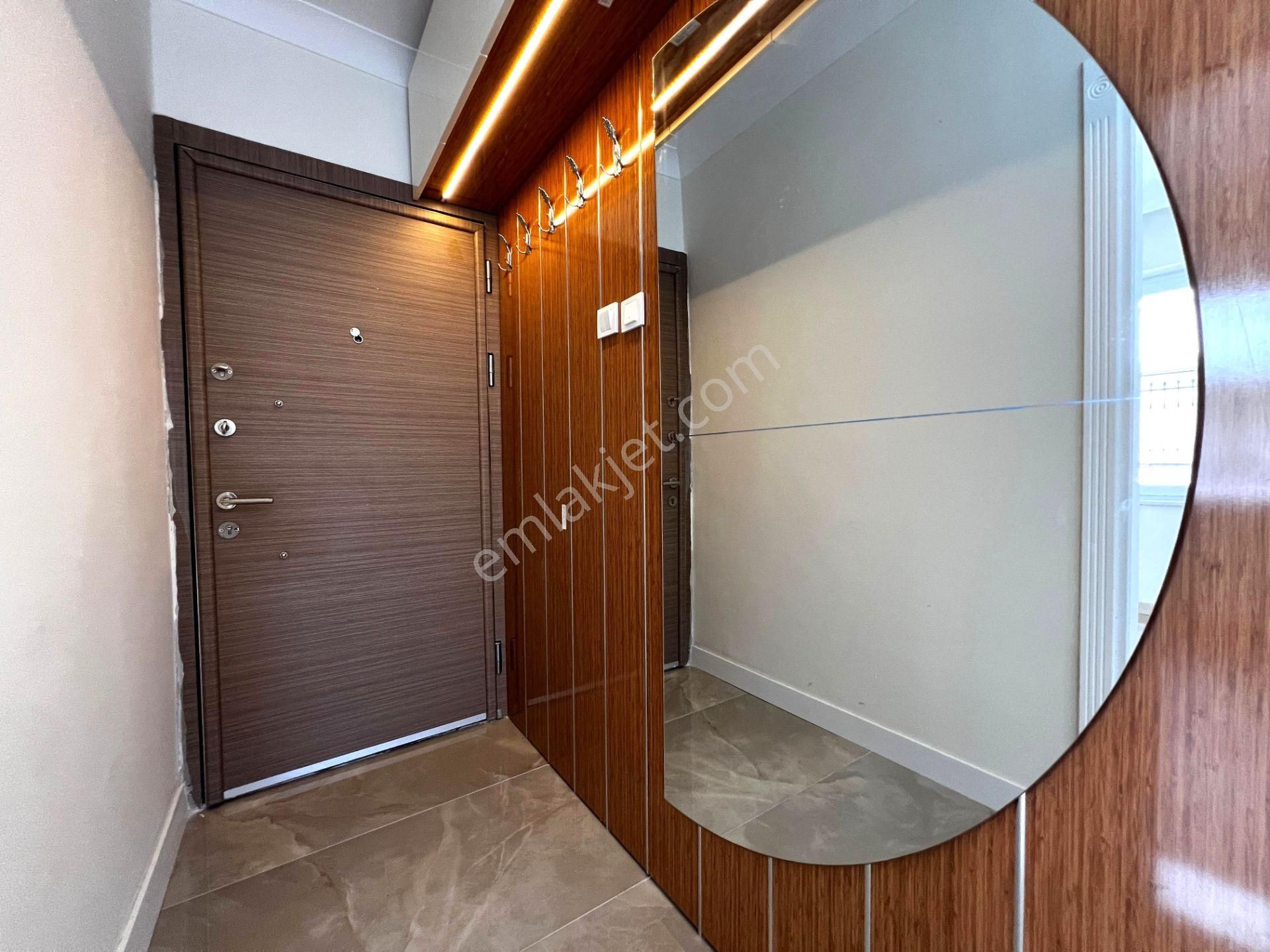 Yiğit'ten Yenimahallede Denize 50 Mt Ön Cephe Lüks 3+1 Daire - Görsel 34