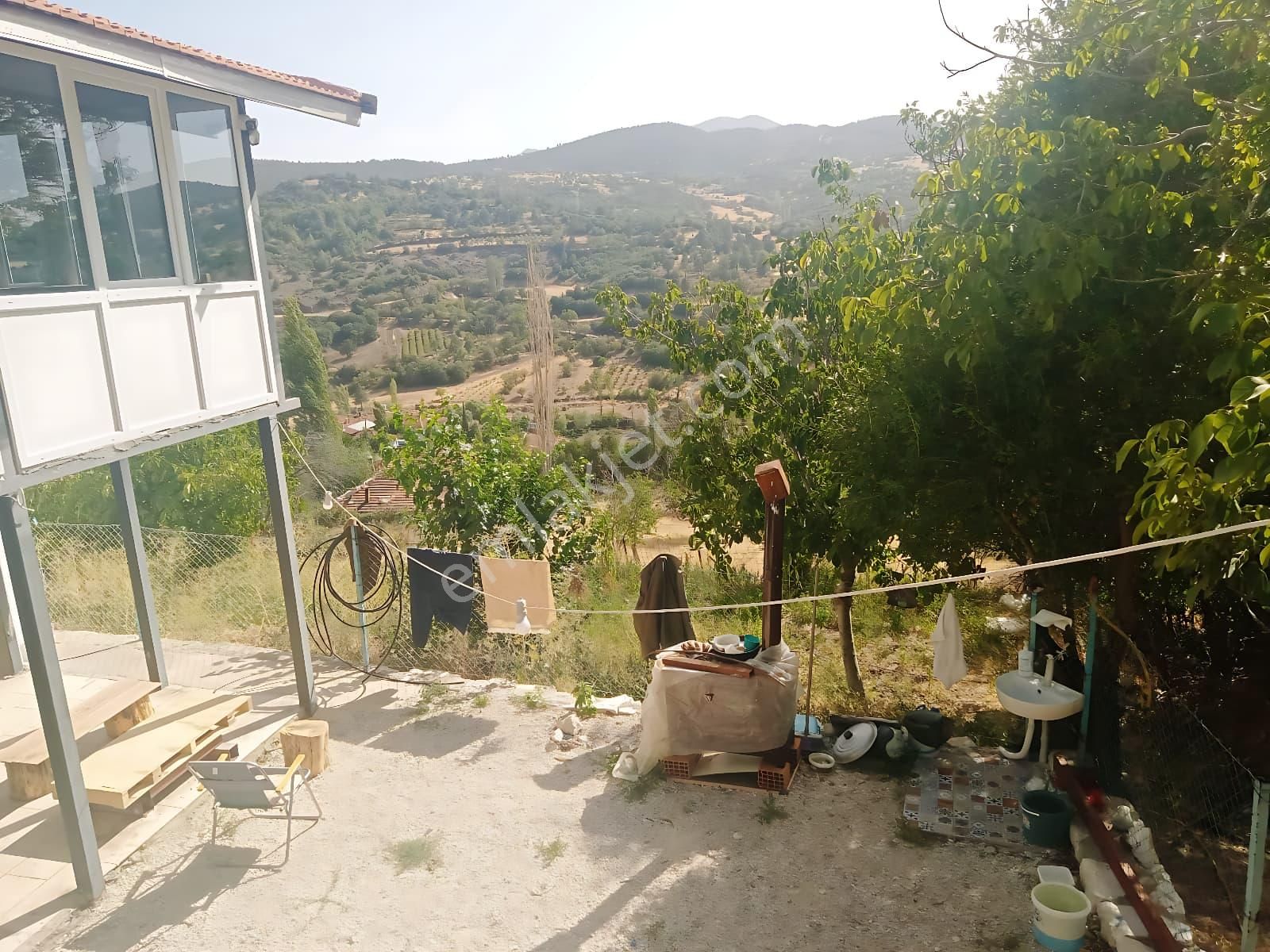 Burdur Merkez Kavacık'ta Doğa İçinde Tam Müstakil Villa + Bahçe - Görsel 14