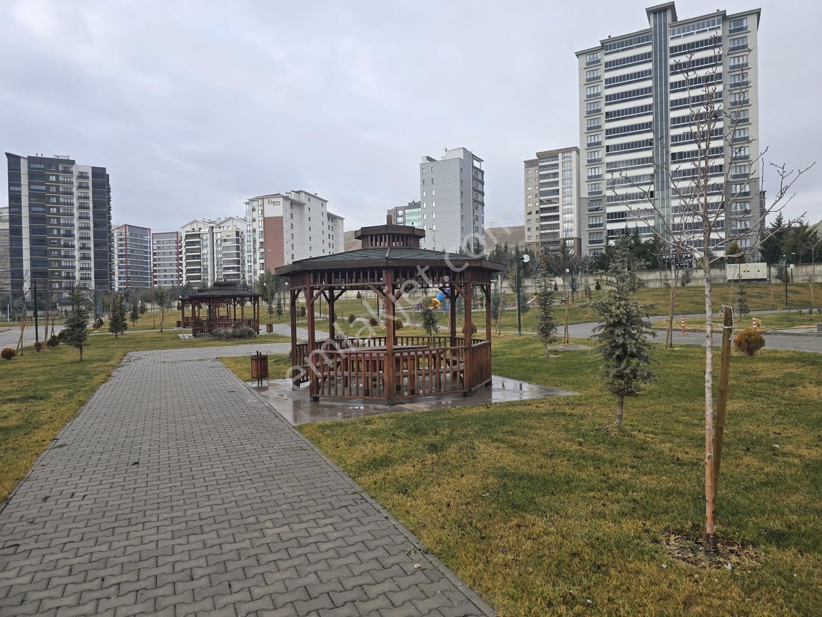 Bağlıca Merkezde Kapalı Otopark Geniş Peyzajlı Satılık 4+1 Daire - Görsel 6