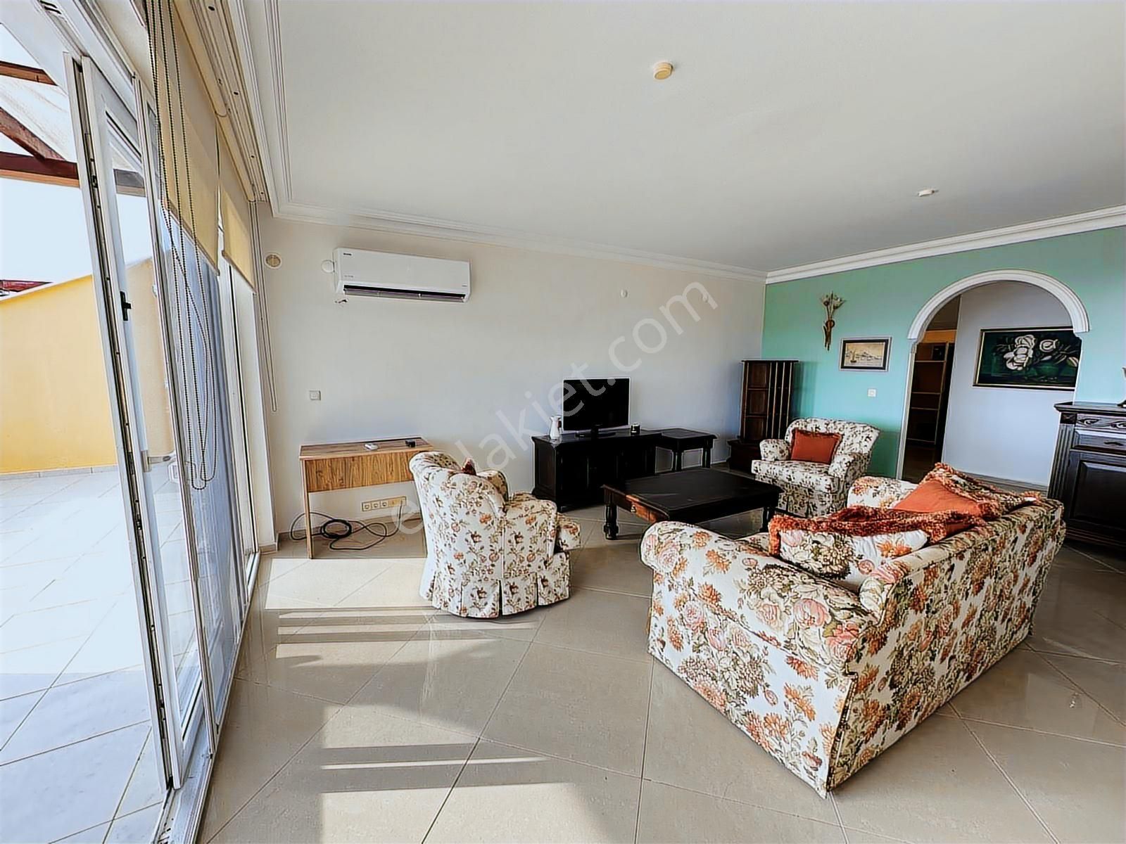 Full Deniz Manzaralı Site İçerisinde Villa - Görsel 13