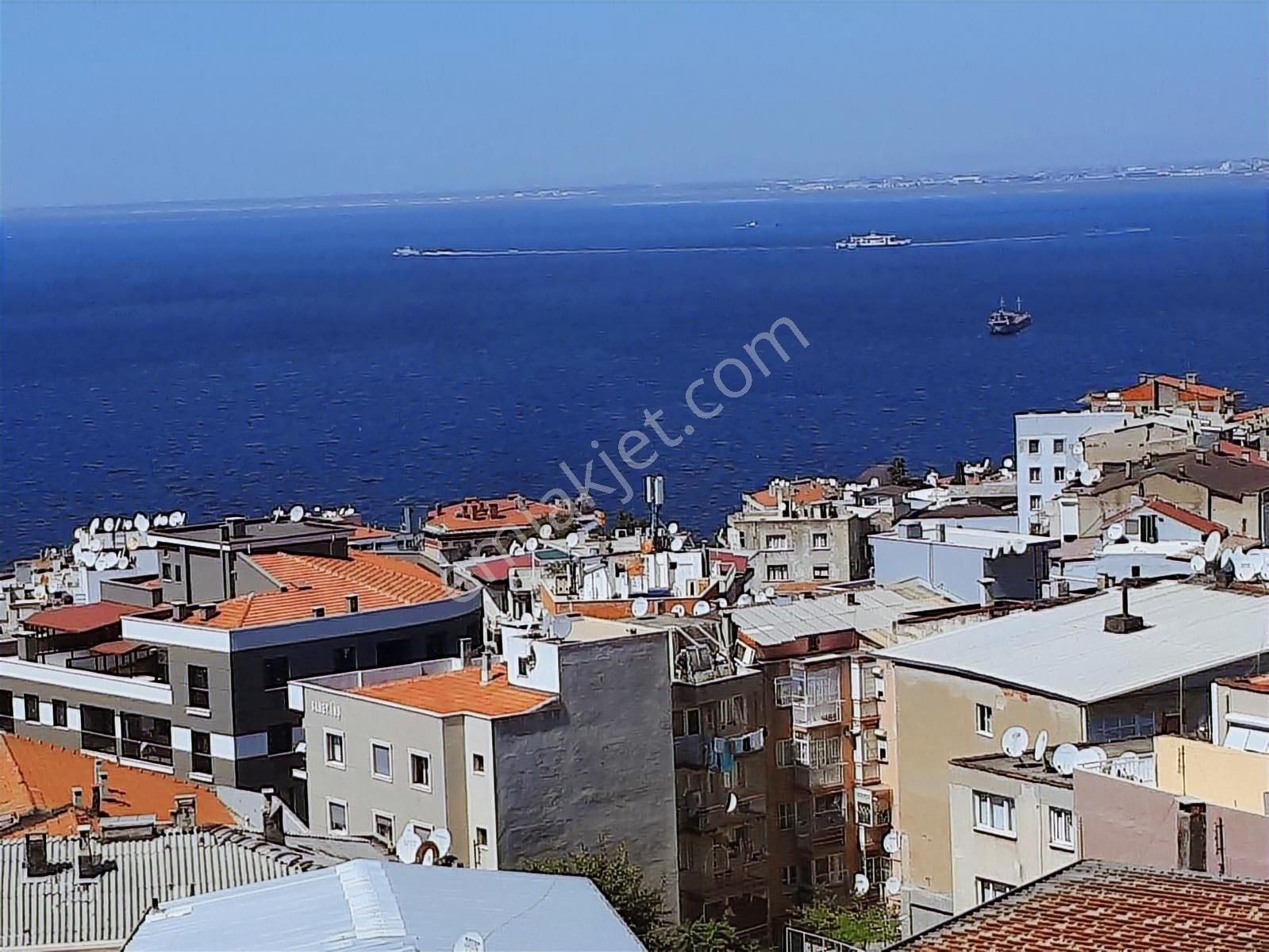 İnönü Cd Altıntaşta Full Deniz Manzaralı Asansörlü Yapılı 3+1