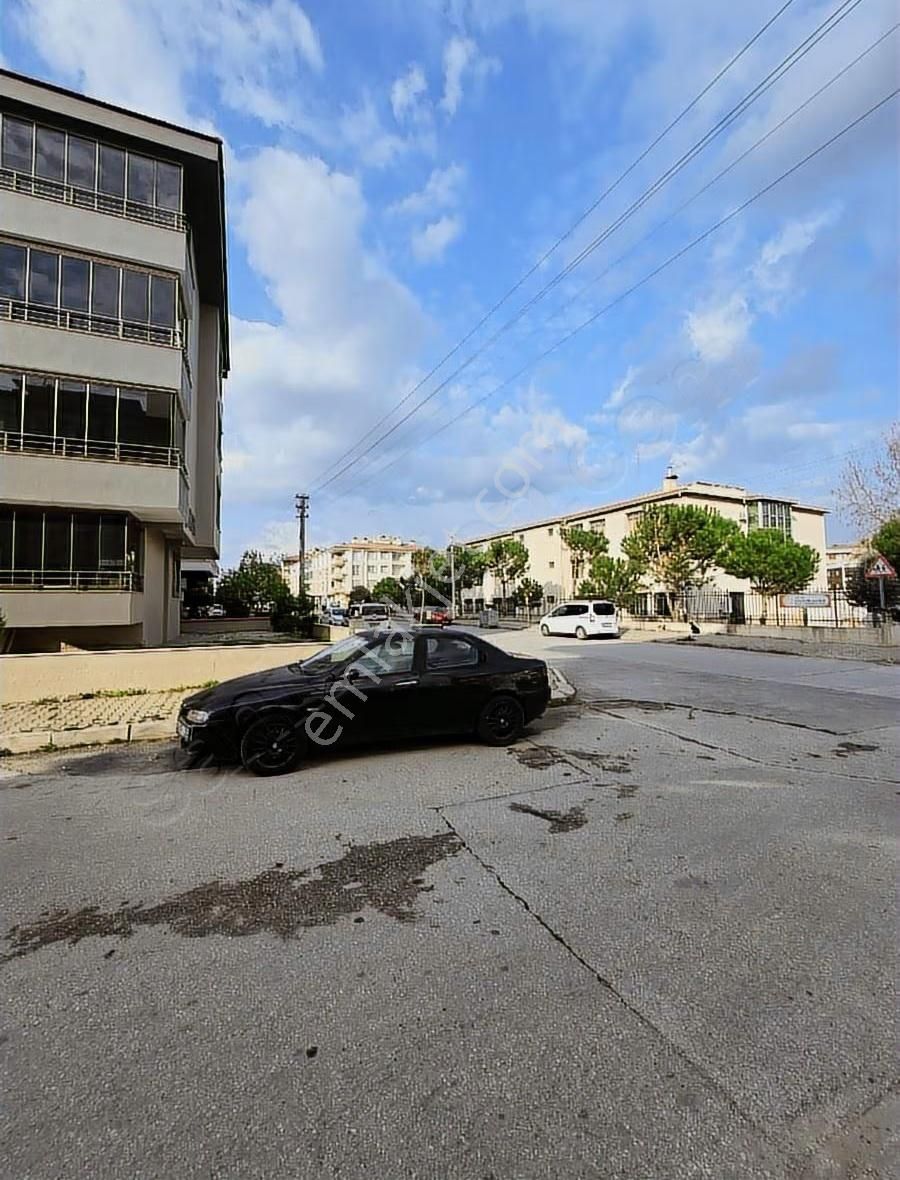 Tire Arslan Emlaktan Atatürk Mh.gölet Yakını Kiralık Daire - Görsel 11