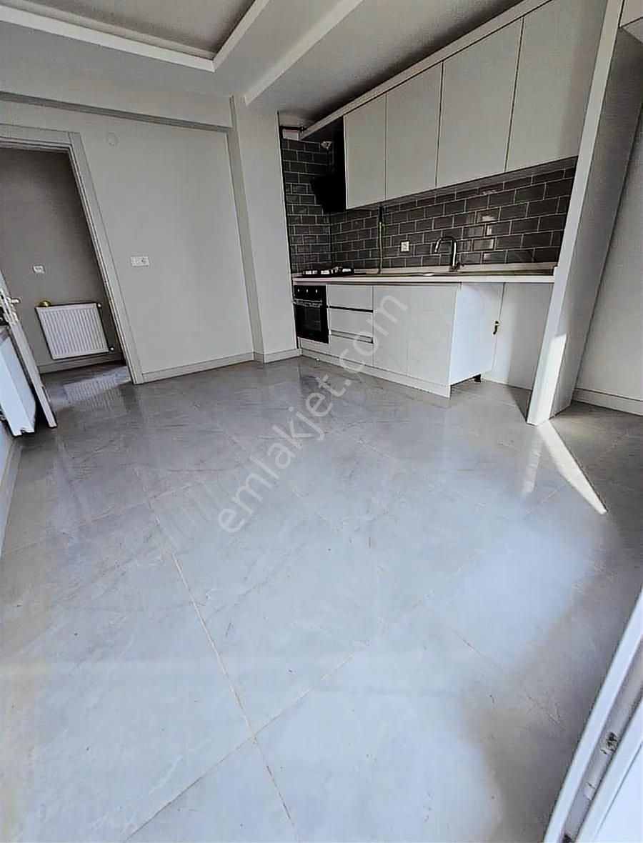 Tire Arslan Emlaktan Atatürk Mh.gölet Yakını Kiralık Daire - Görsel 9