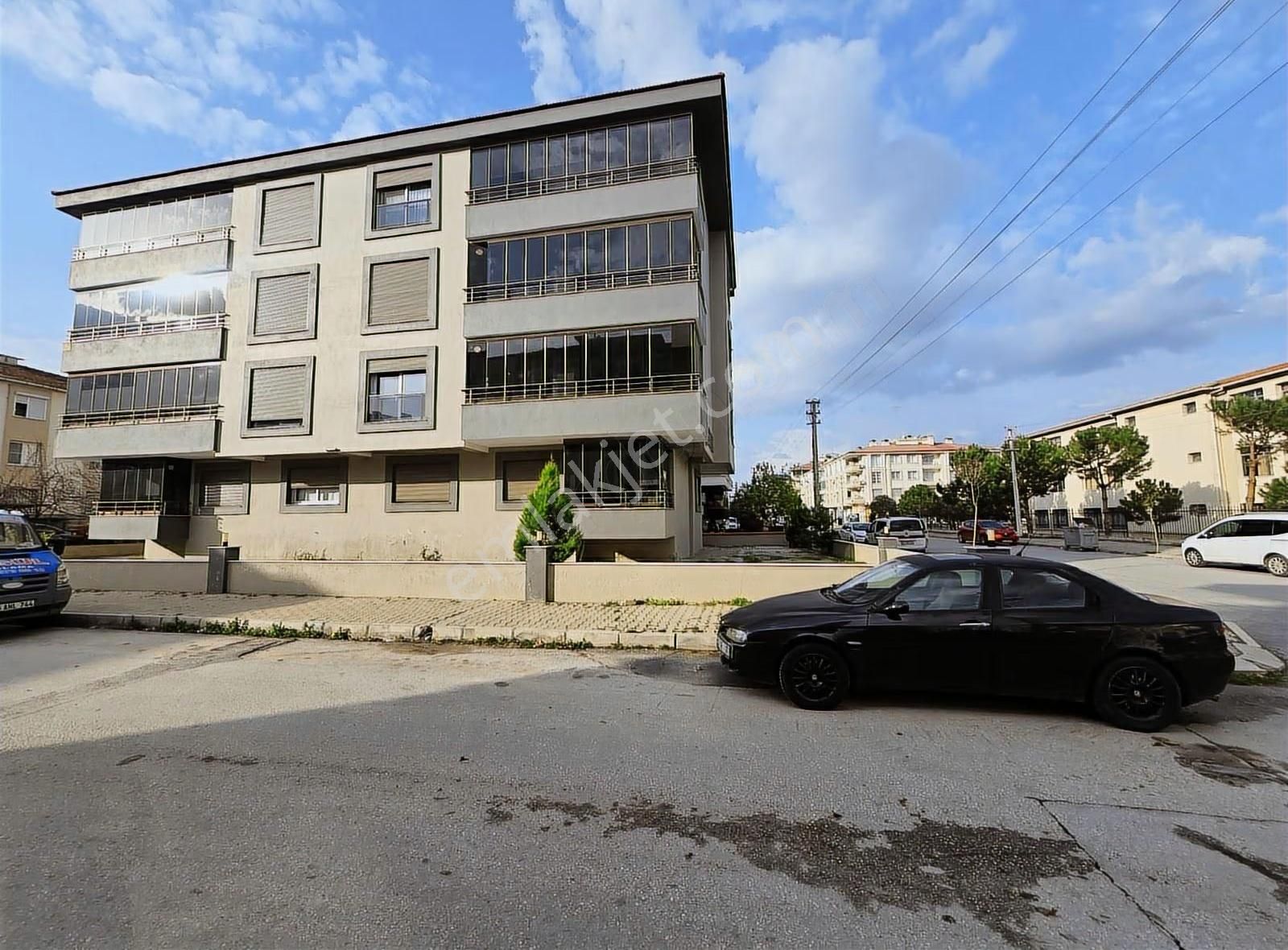 Tire Arslan Emlaktan Atatürk Mh.gölet Yakını Kiralık Daire - Görsel 5