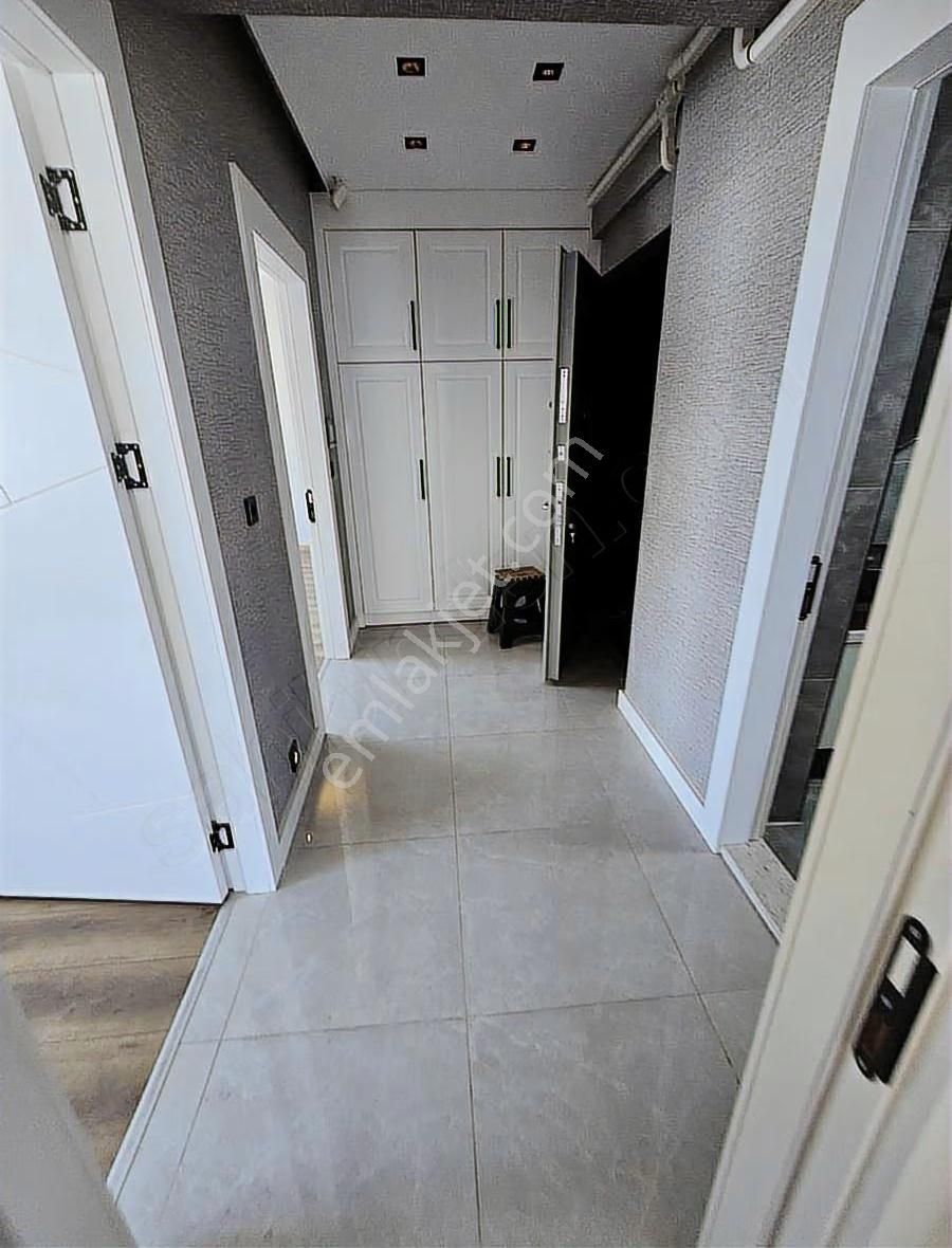 Tire Merkezde Okullara Yakın Doğalgazlı Sıfır Daire - Görsel 14