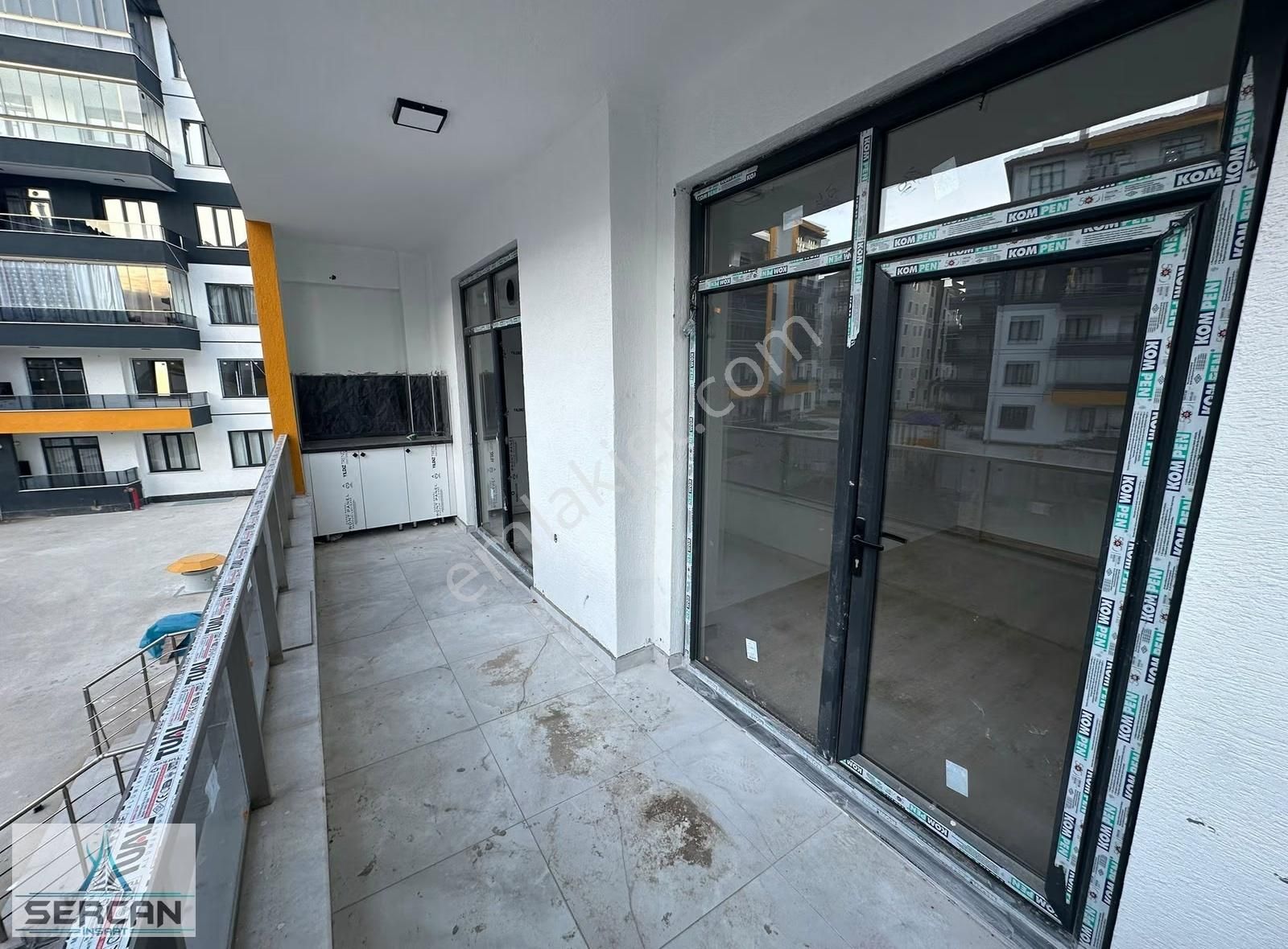 Doğuş Parkı Karsısı 3+1 Ebeveyn Banyolu Kızartma Balkonlu Daire - Görsel 4