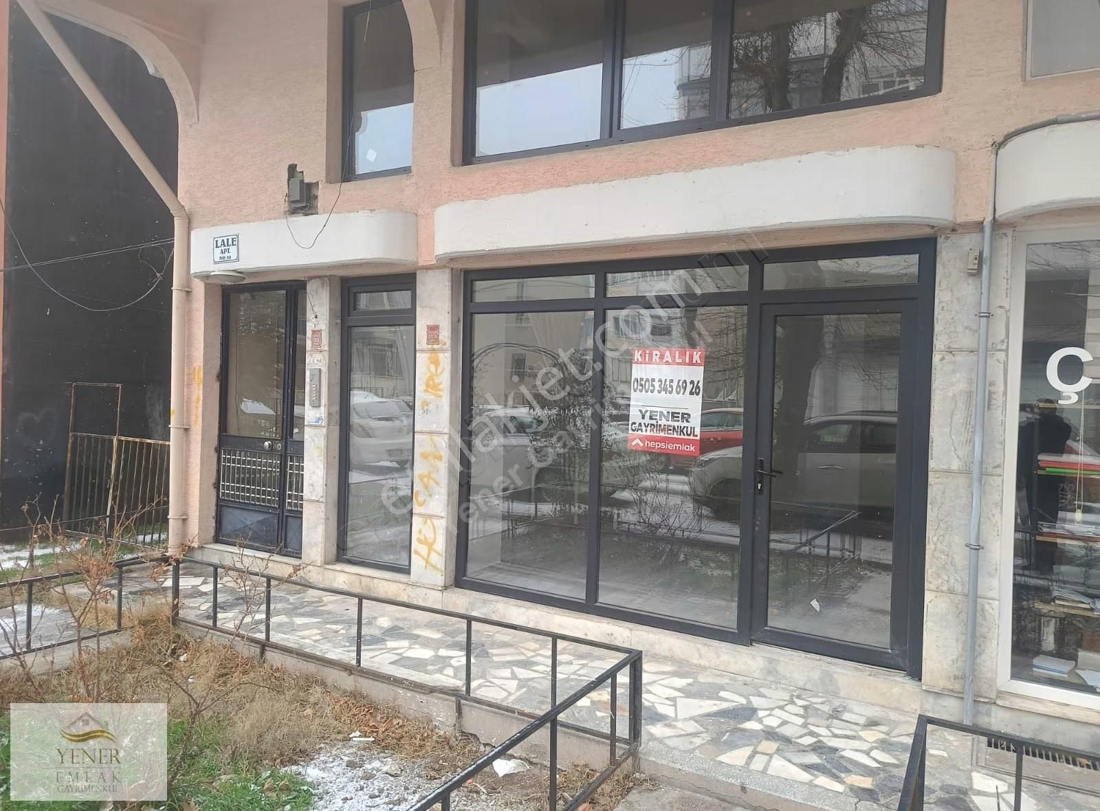 Vişnelik Mah. Taşköprü Caddesi Yakını Kiralık Bakımlı Dükkan - Görsel 1