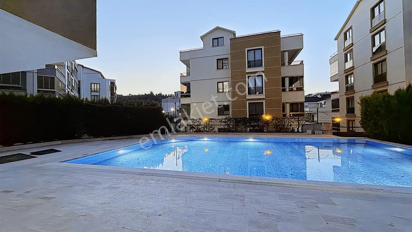 Dialog Altun'dan Mudanya Güzelyalı'da Satılık 3+1 Daire