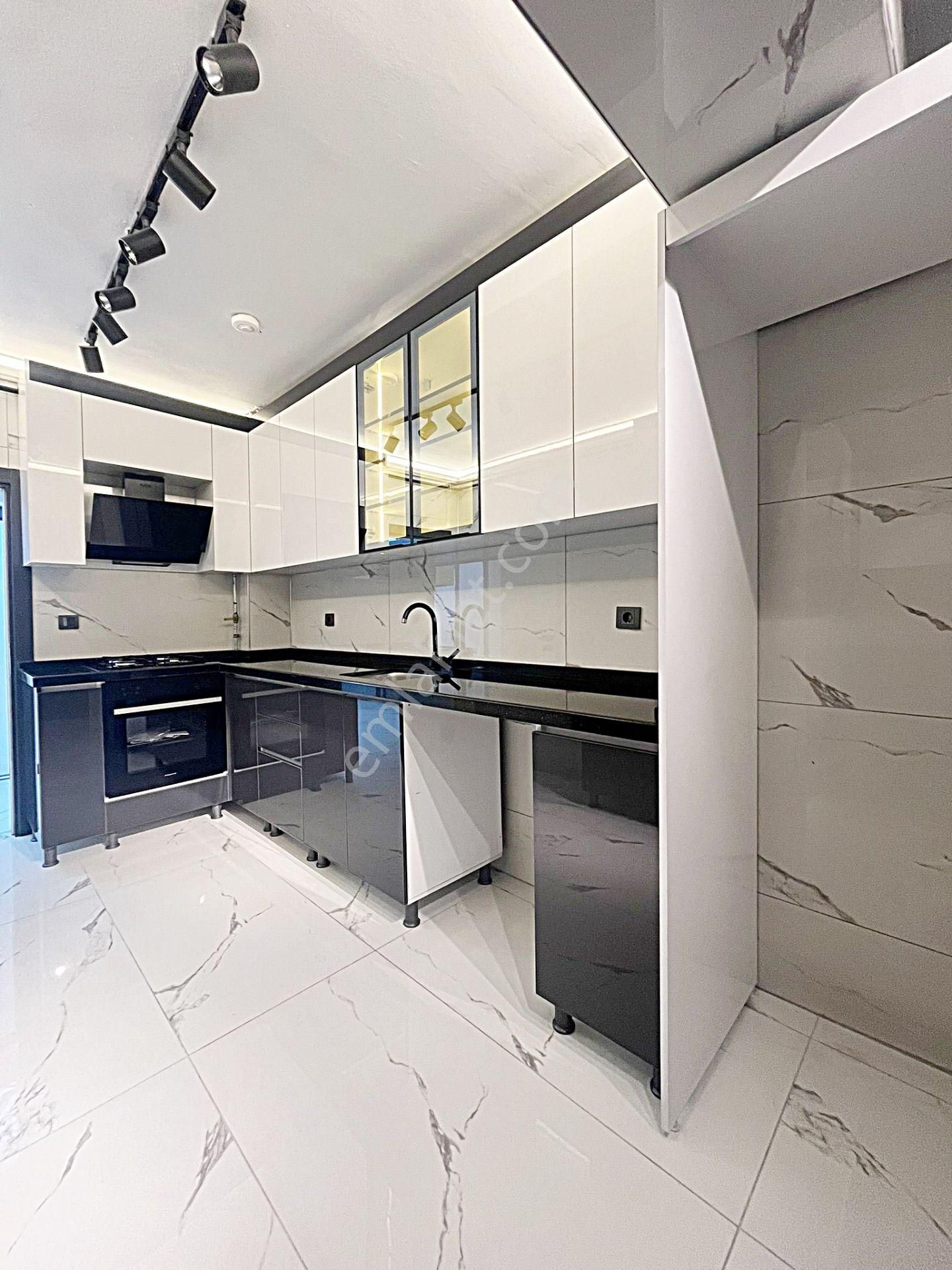 Keçiören Atapark Göbek'te 4+1 Katta Giyinme Odalı Full Yapılı - Görsel 3