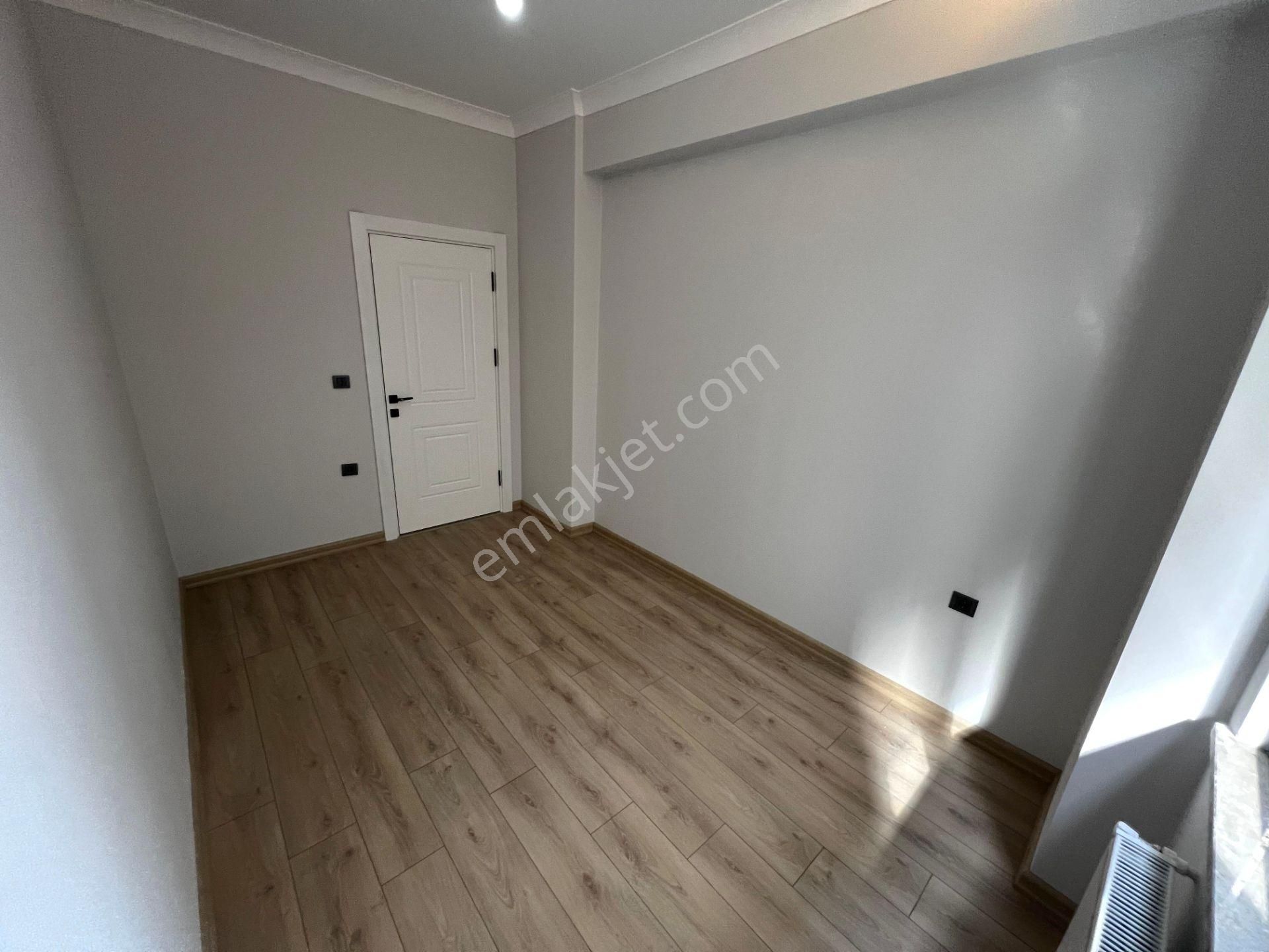 Yiğit'ten Ön Cephe Yüksek Giriş Ebeveyn Banyolu Sıfır 2+1 Daire - Görsel 17