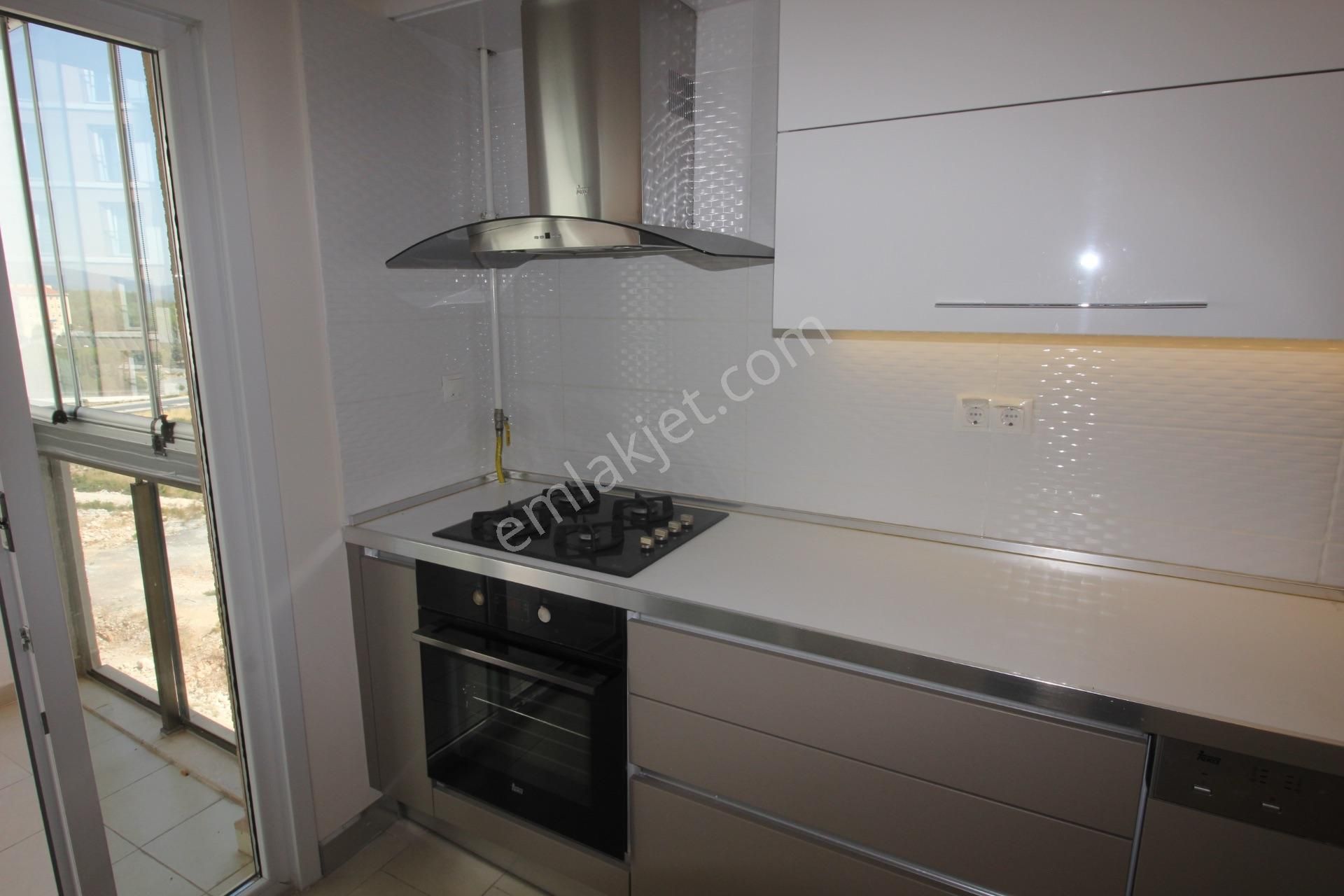 Oyak Buca 2.etap Kiralık 3+1 Daire Remax Model Küçükerol - Görsel 10