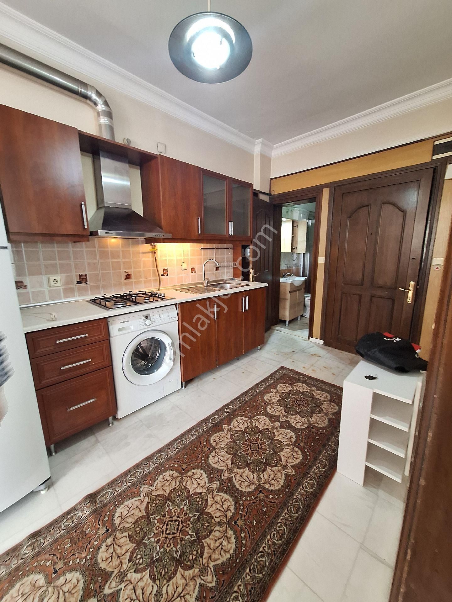 Sarıyer Büyükdere'de Kiralık Eşyalı Daire Bir Artı Bir Cadde Üzerinde - Görsel 7