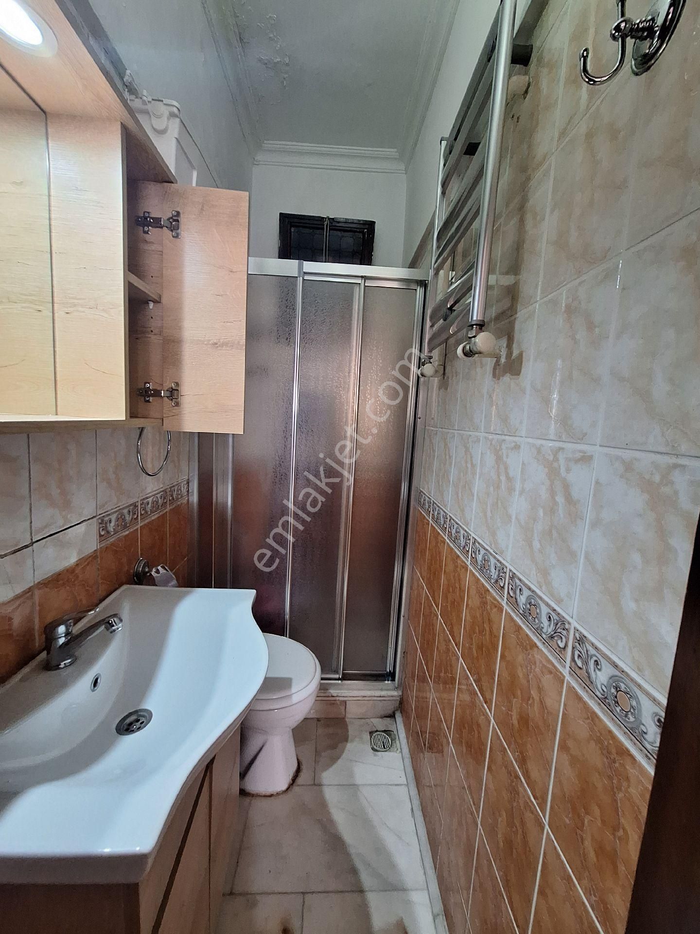 Sarıyer Büyükdere'de Kiralık Eşyalı Daire Bir Artı Bir Cadde Üzerinde - Görsel 6