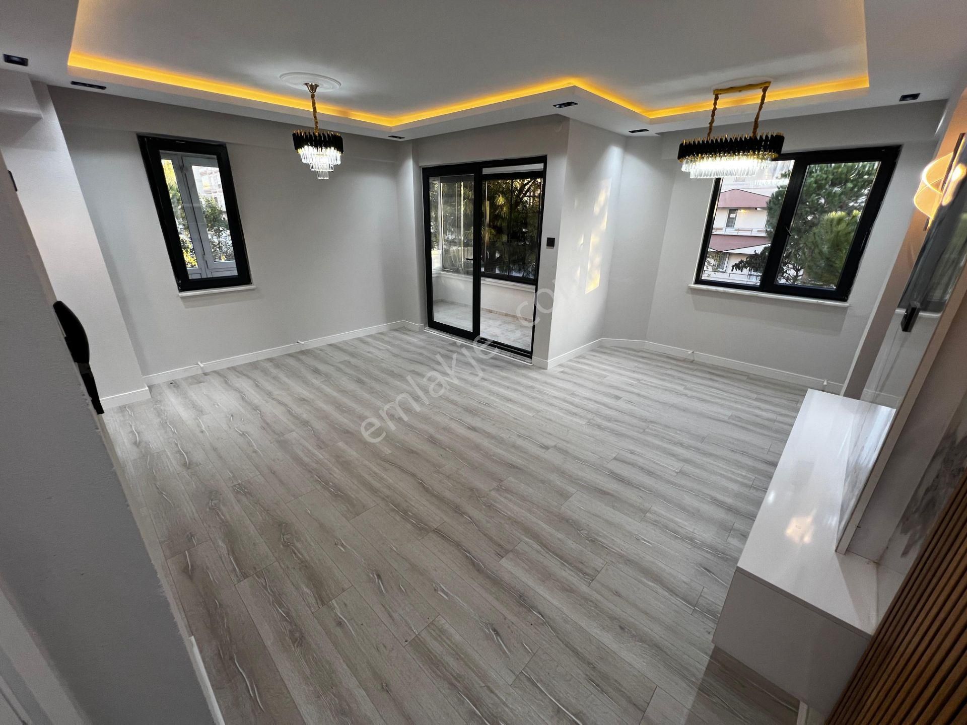 Yiğit'ten Altınkum'da Geniş Cam Balkon Ve Full Yapılı Lüks 2+1 - Görsel 11