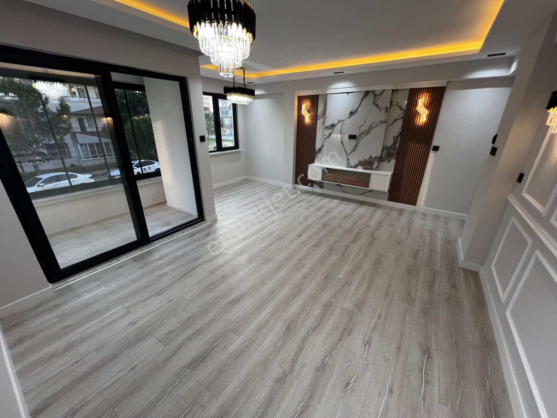 Yiğit'ten Altınkum'da Geniş Cam Balkon Ve Full Yapılı Lüks 2+1 - Görsel 8