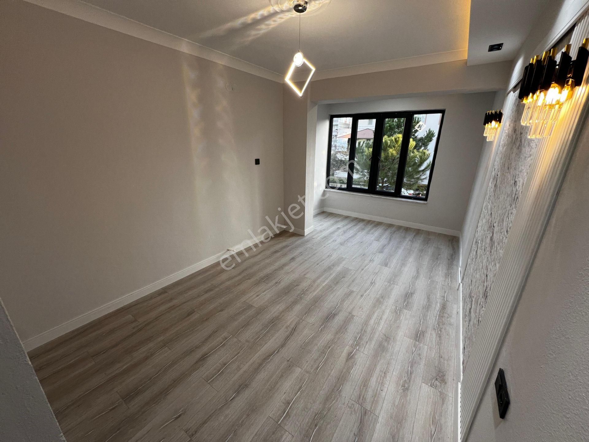 Yiğit'ten Altınkum'da Geniş Cam Balkon Ve Full Yapılı Lüks 2+1 - Görsel 16