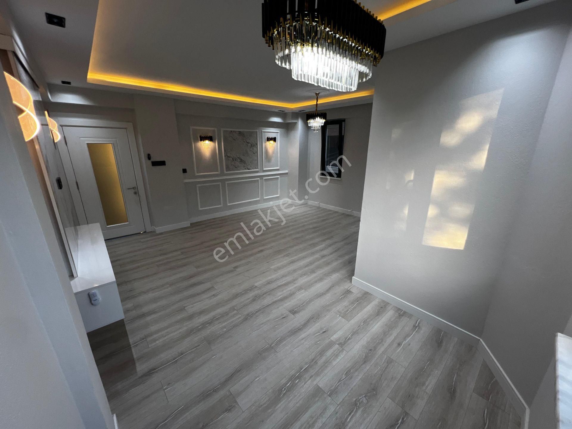 Yiğit'ten Altınkum'da Geniş Cam Balkon Ve Full Yapılı Lüks 2+1 - Görsel 12