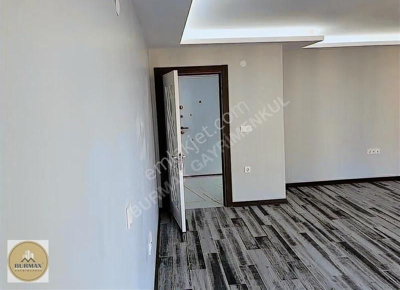 Burmax Gayrimenkul'den Millet Mahallesi'ne Sınır Dublex Daire - Görsel 16