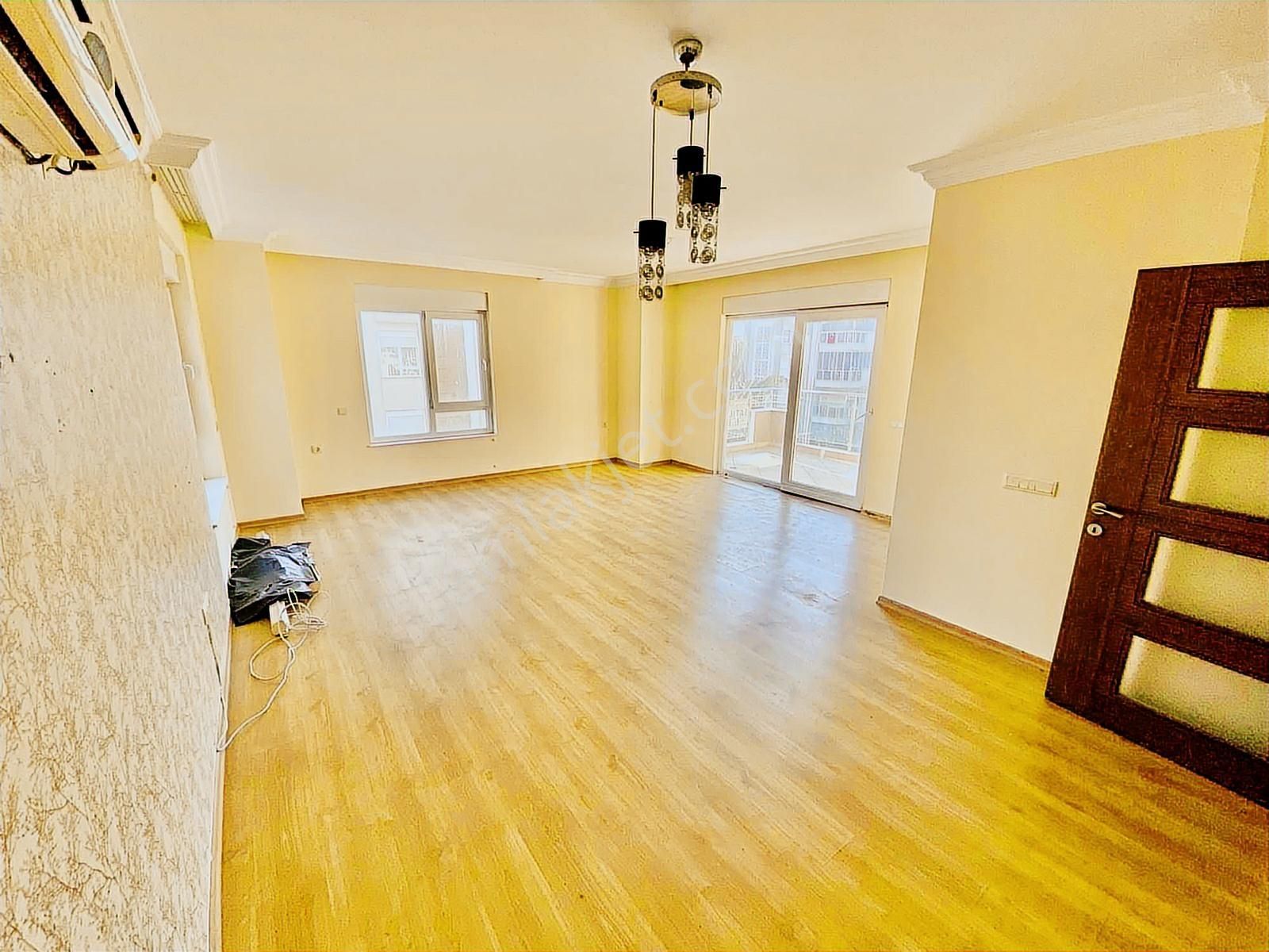Özpınarlar Selenyumda Satılık 3+1 Lüks Arakat Daire