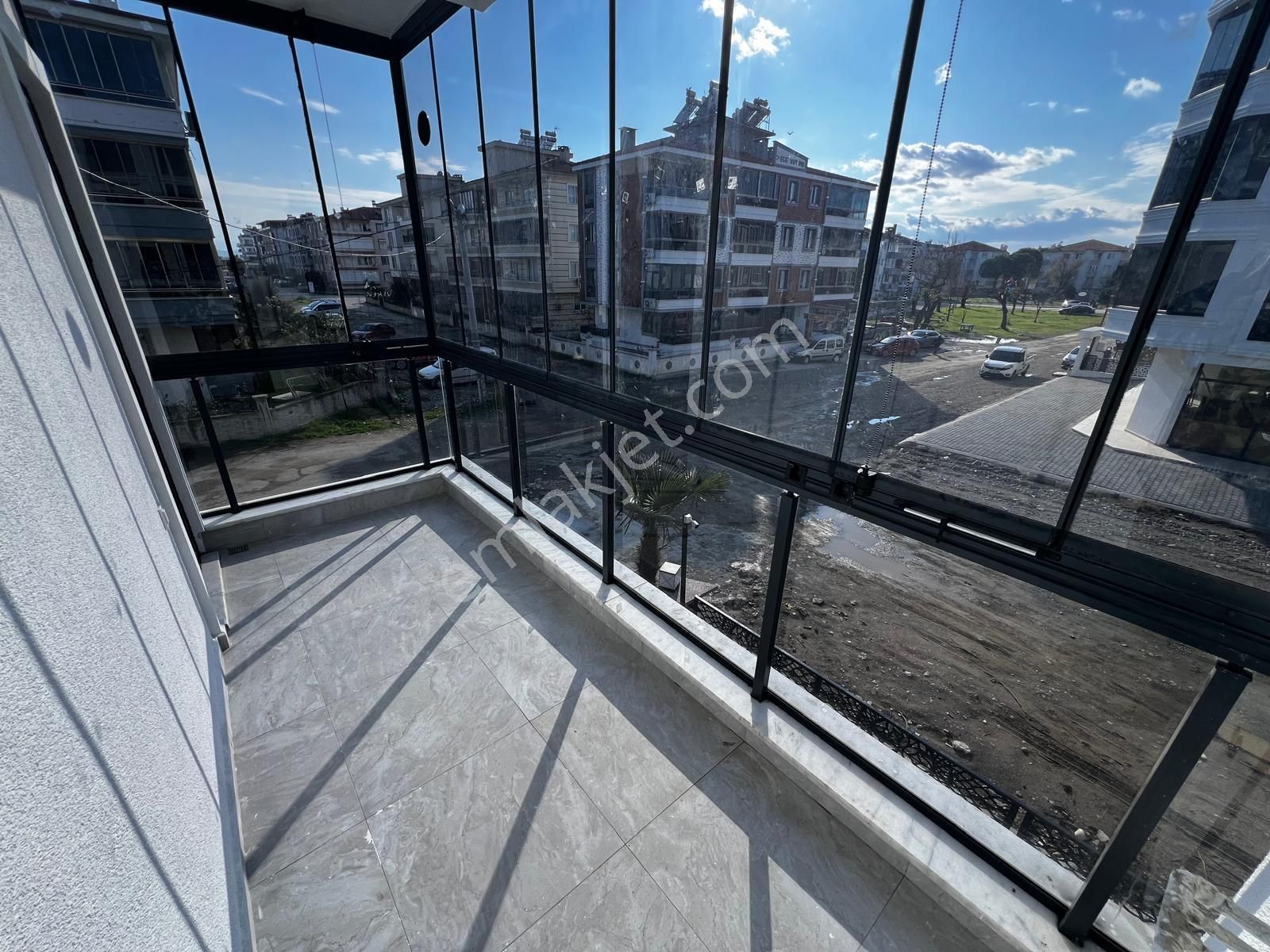 Yiğit'ten▓ Altınkum'da▃ Ön Cephe & Ayrı Mutfak▃ Çift Cam Balkon & Ebeveyn Banyo▃ Satılık 2+1 Daire▃ - Görsel 11