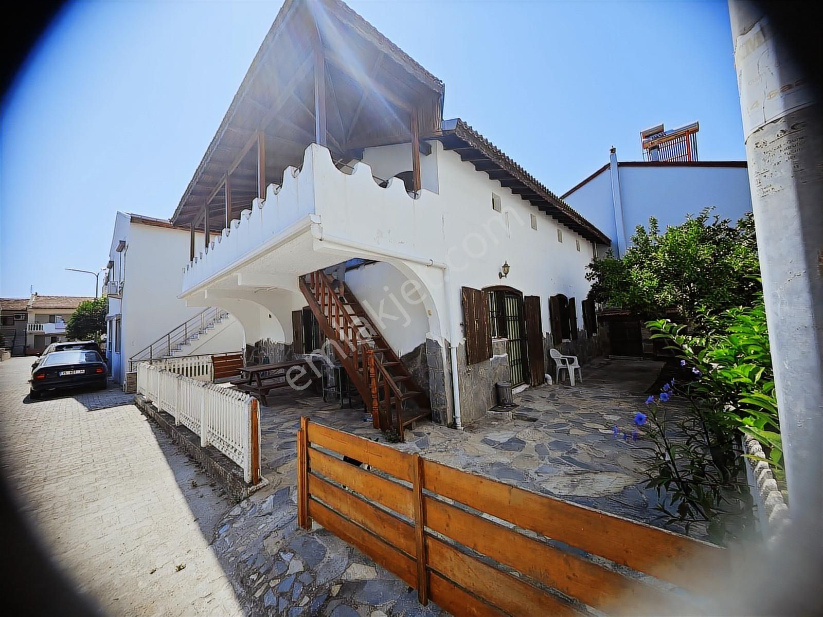 Ürkmez Denize Sıfır 66 Evler Sitesi 2 Katlı (2 Ayrı Daire Gibi) - Görsel 11