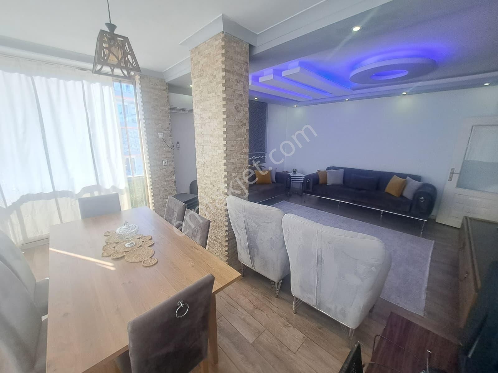 Kütükçü Mahallesinde Geniş Ve Kullanışlı 5+1 Satılık Daire - Görsel 8