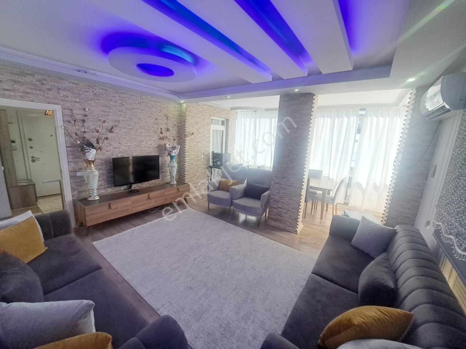 Kütükçü Mahallesinde Geniş Ve Kullanışlı 5+1 Satılık Daire