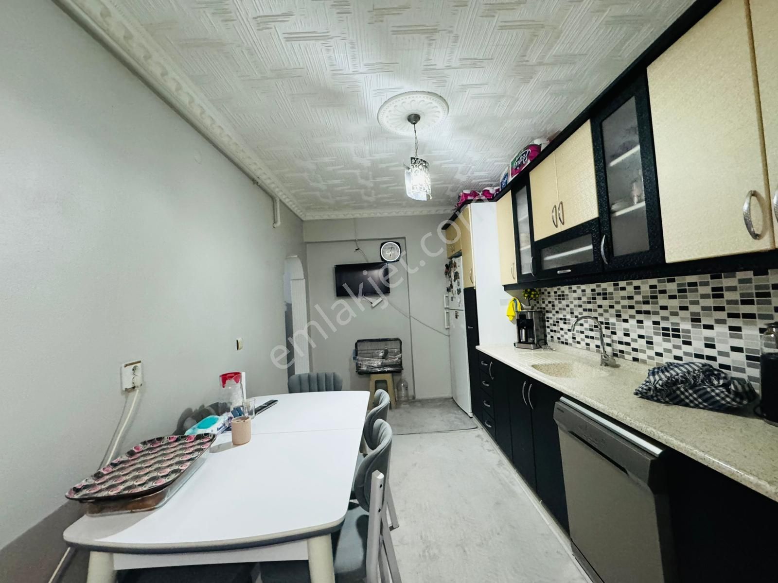 Merpa İnşaaat'tan***fatih Mah'de/ Acil Satılık / Tek Daire Üzeri // 2+1 - Görsel 3