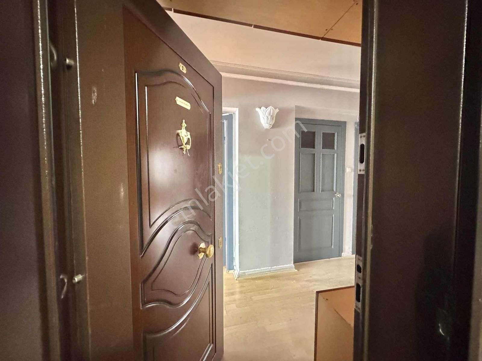 Karapürçek 3+1 Cadde Üzeri 1. Kat Ön Cephe 125m2 Ebeveyn Bany. - Görsel 34