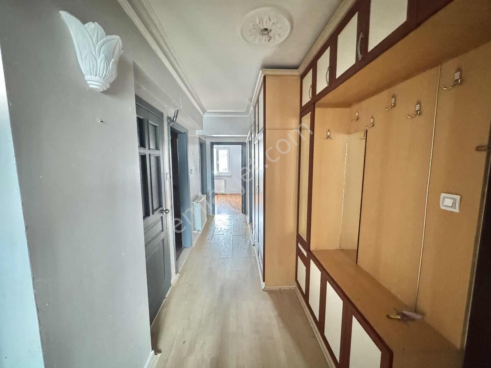 Karapürçek 3+1 Cadde Üzeri 1. Kat Ön Cephe 125m2 Ebeveyn Bany. - Görsel 17