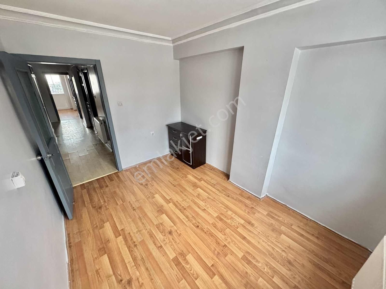 Karapürçek 3+1 Cadde Üzeri 1. Kat Ön Cephe 125m2 Ebeveyn Bany. - Görsel 30