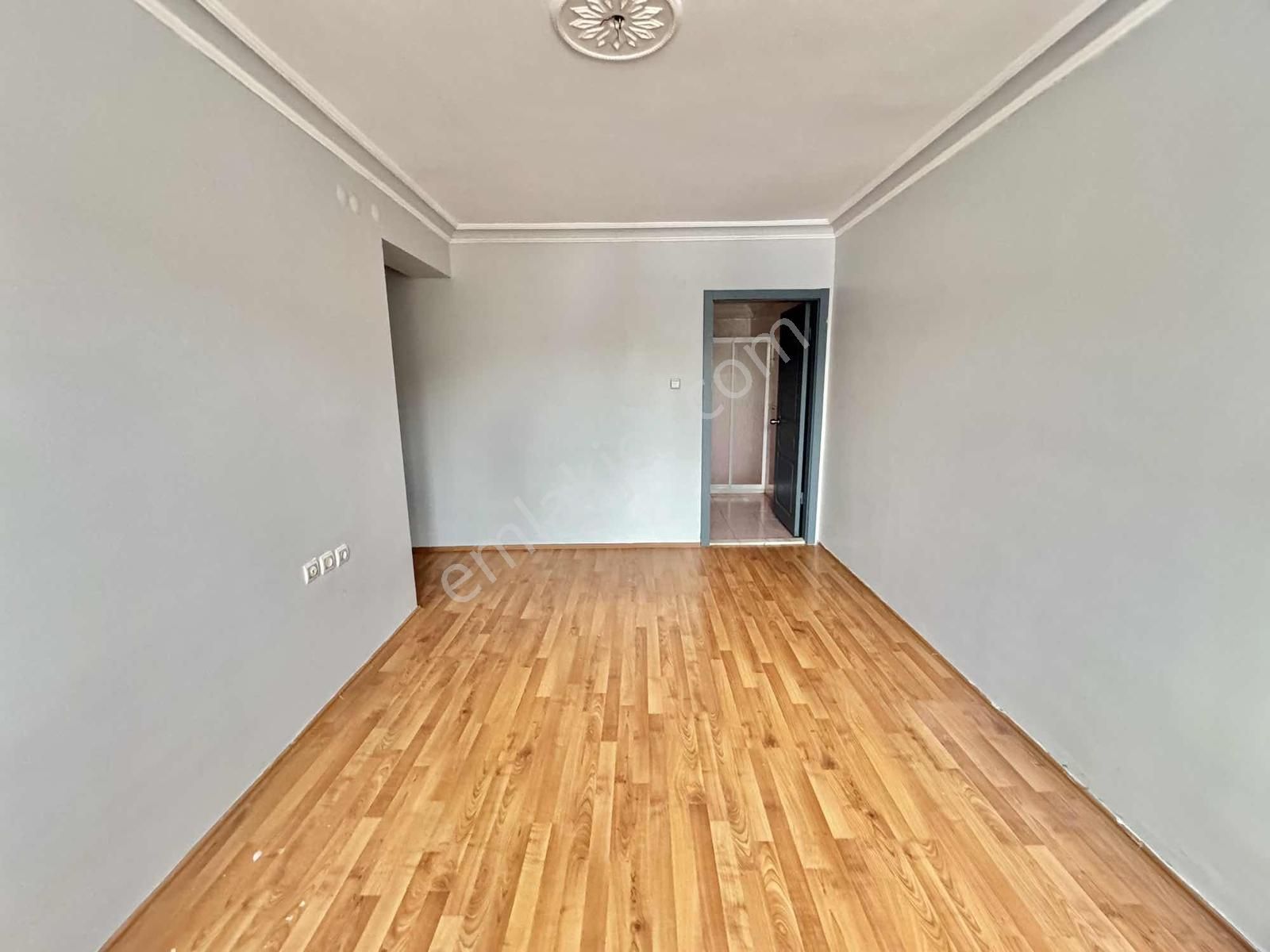 Karapürçek 3+1 Cadde Üzeri 1. Kat Ön Cephe 125m2 Ebeveyn Bany. - Görsel 33
