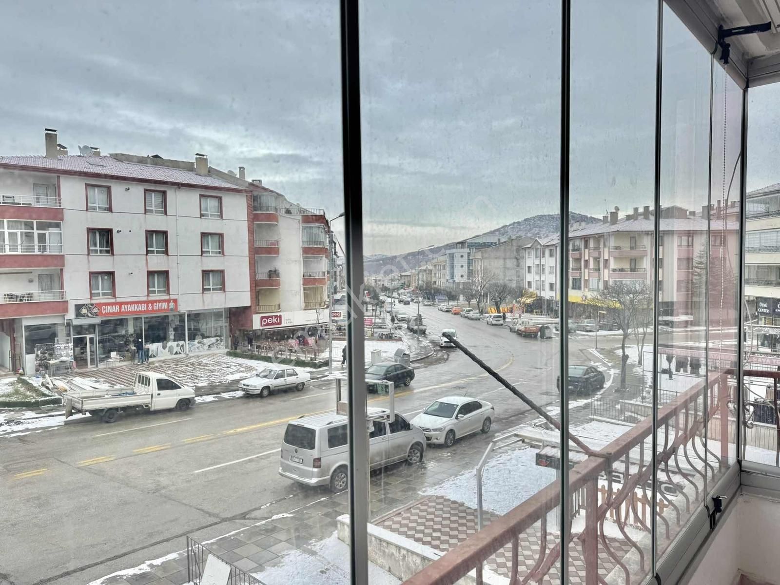 Karapürçek 3+1 Cadde Üzeri 1. Kat Ön Cephe 125m2 Ebeveyn Bany. - Görsel 24