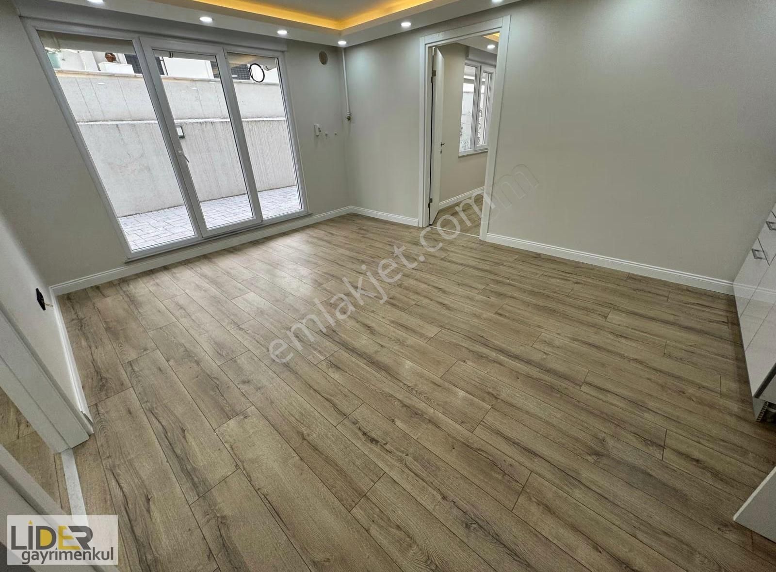 Lider'den İdealtepe'de Ulaşıma Yakın Yeni Bina Teraslı 2+1 - Görsel 6