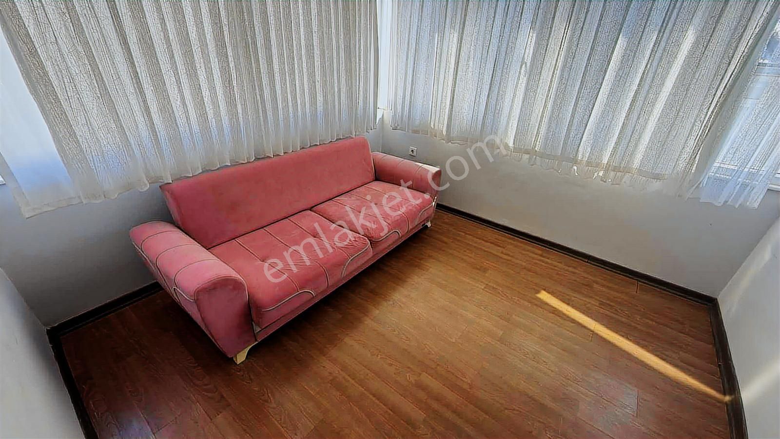Yeşilyurtta 1+1 Asansörlü Katta Kiralık - Görsel 9