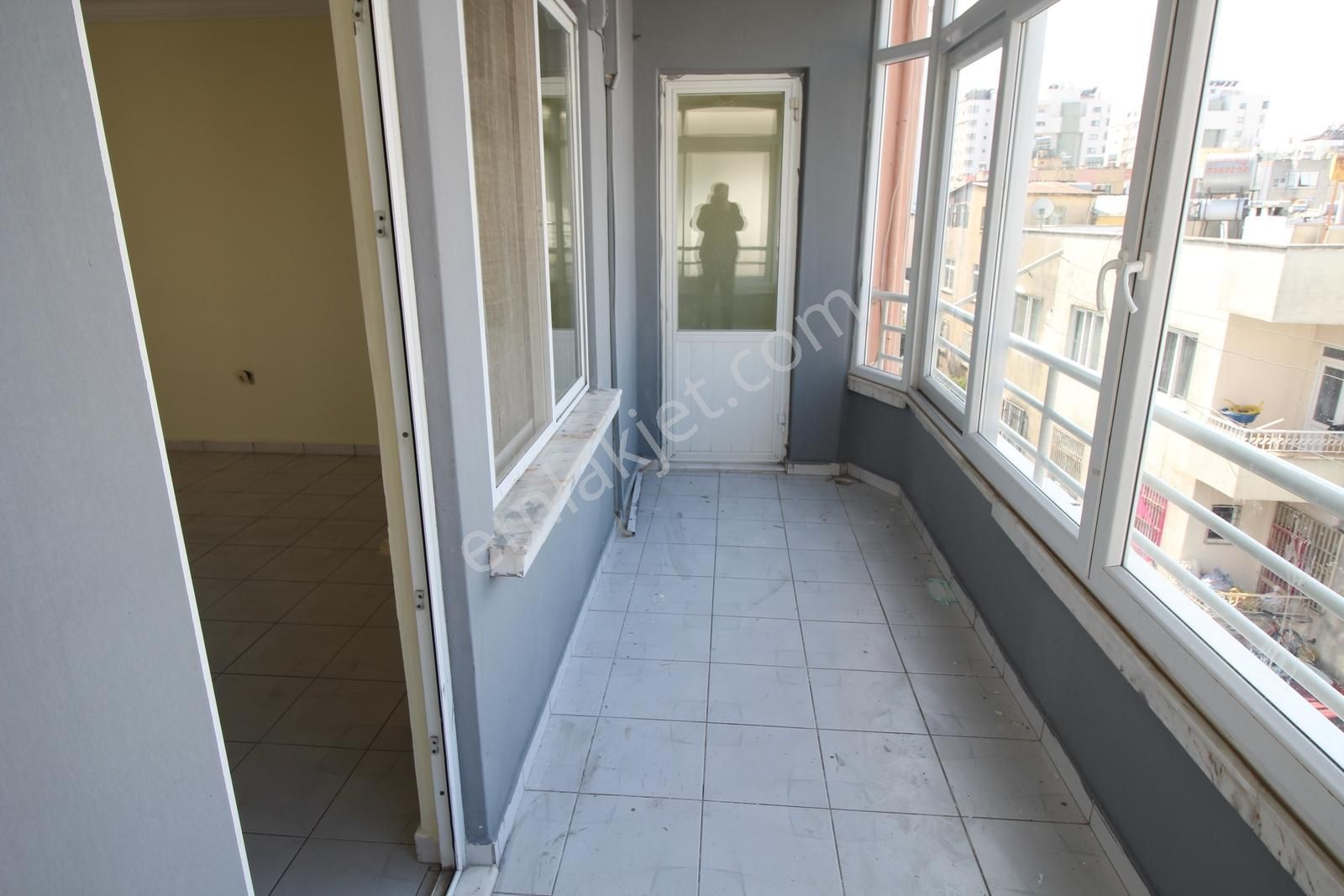 İdol'den Hilton Otel Civarı Denize Yakın D.gazı Aktif 4+1 866ik - Görsel 25