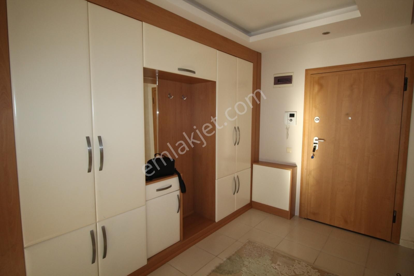 İdol'den Hilton Otel Civarı Denize Yakın D.gazı Aktif 4+1 866ik - Görsel 20