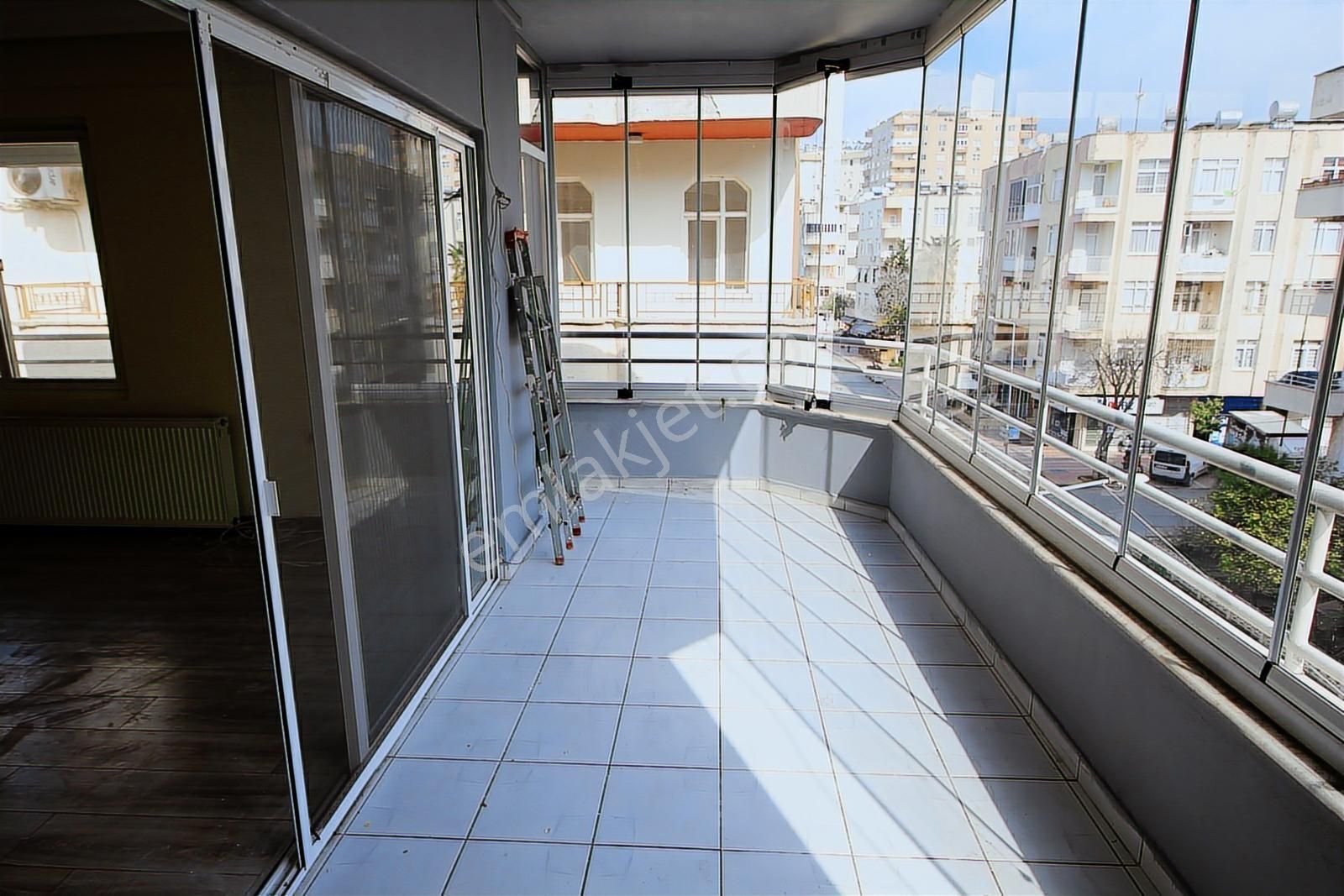İdol'den Hilton Otel Civarı Denize Yakın D.gazı Aktif 4+1 866ik - Görsel 27