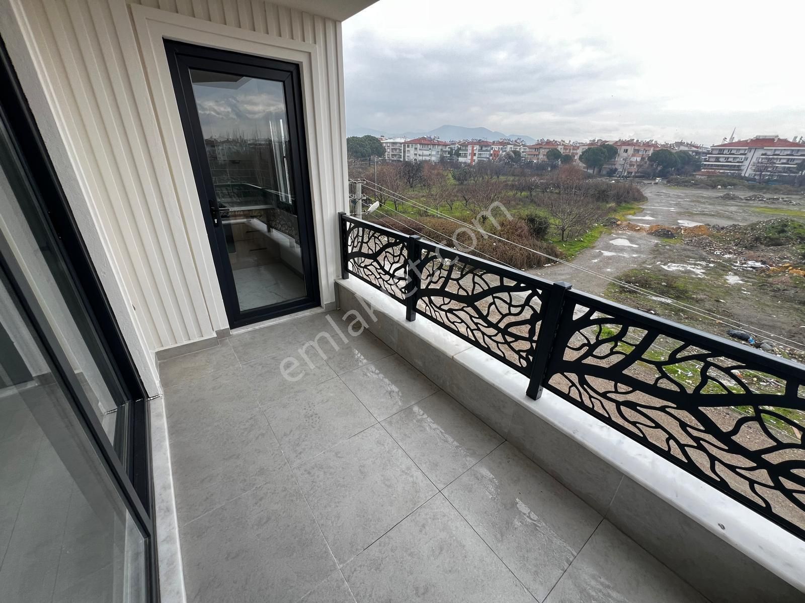 Yiğit'ten▓altınkum Merkez'de Ön Cephe Ara Kat Ebeveyn Banyolu Satılık 2+1 Daire - Görsel 12