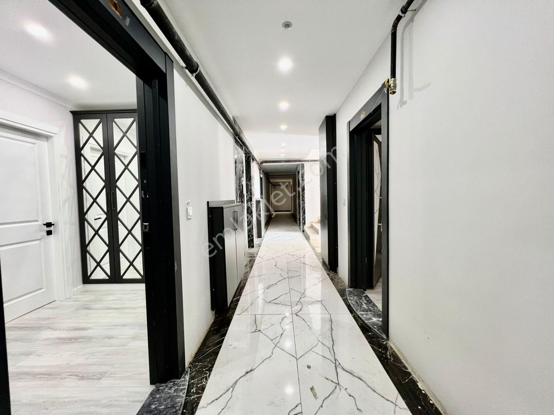 ꧁ay Emlaktan꧂akçay'da Kapalı Otoparklı Çift Asansörlü Denize Yakın Satılık 1+1 Lüx Daire - Görsel 27