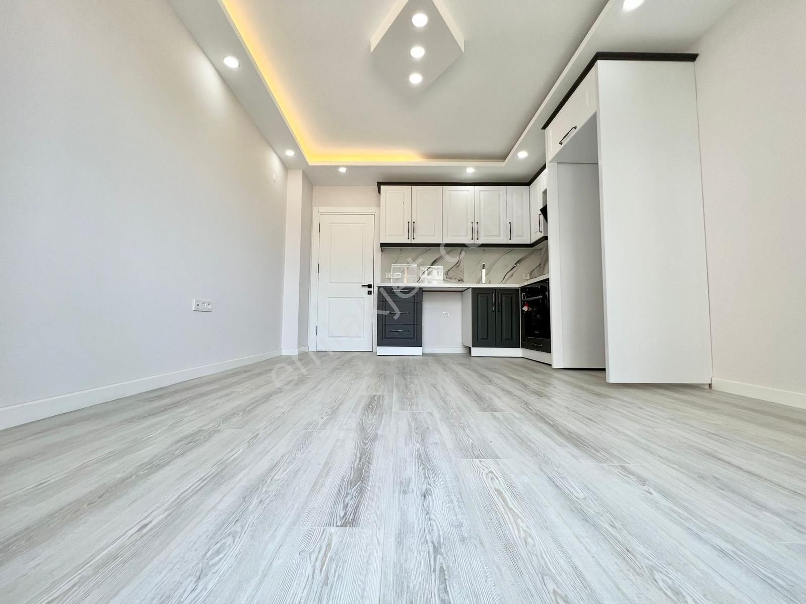 ꧁ay Emlaktan꧂akçay'da Kapalı Otoparklı Çift Asansörlü Denize Yakın Satılık 1+1 Lüx Daire - Görsel 10