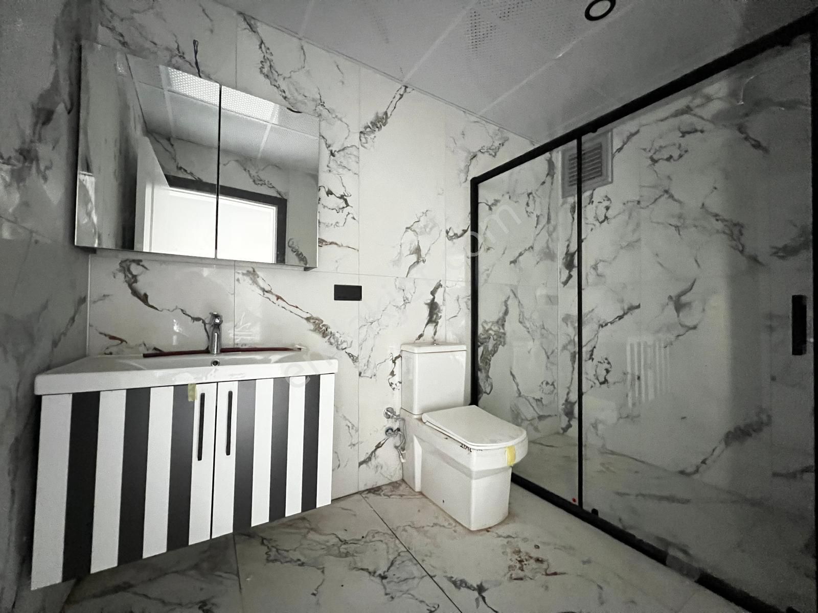 ⫸ Yiğit Gayrimenkul'den⫷ Bahçelievler'de Yerden Isıtmalı & Amerikan Mutfaklı ▃ Satılık 1+1 Daire▃ - Görsel 23