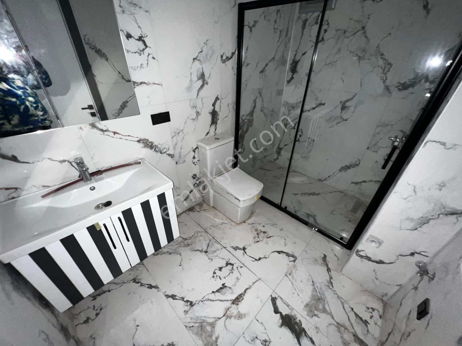 ⫸ Yiğit Gayrimenkul'den⫷ Bahçelievler'de Yerden Isıtmalı & Amerikan Mutfaklı ▃ Satılık 1+1 Daire▃ - Görsel 9