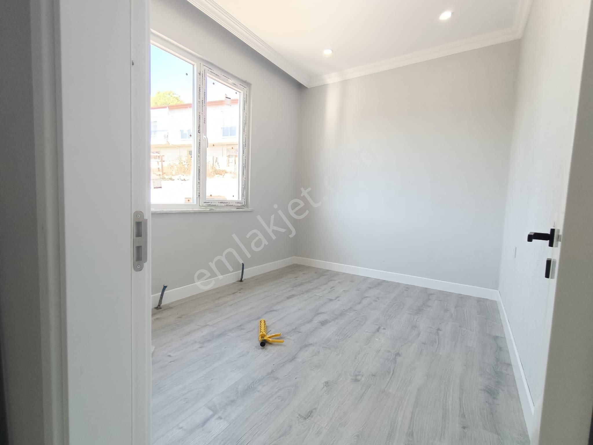 Körfez Sipahiler Mah.de Ebeveyn Banyolu Verandalı Sıfır Müstakil - Görsel 24