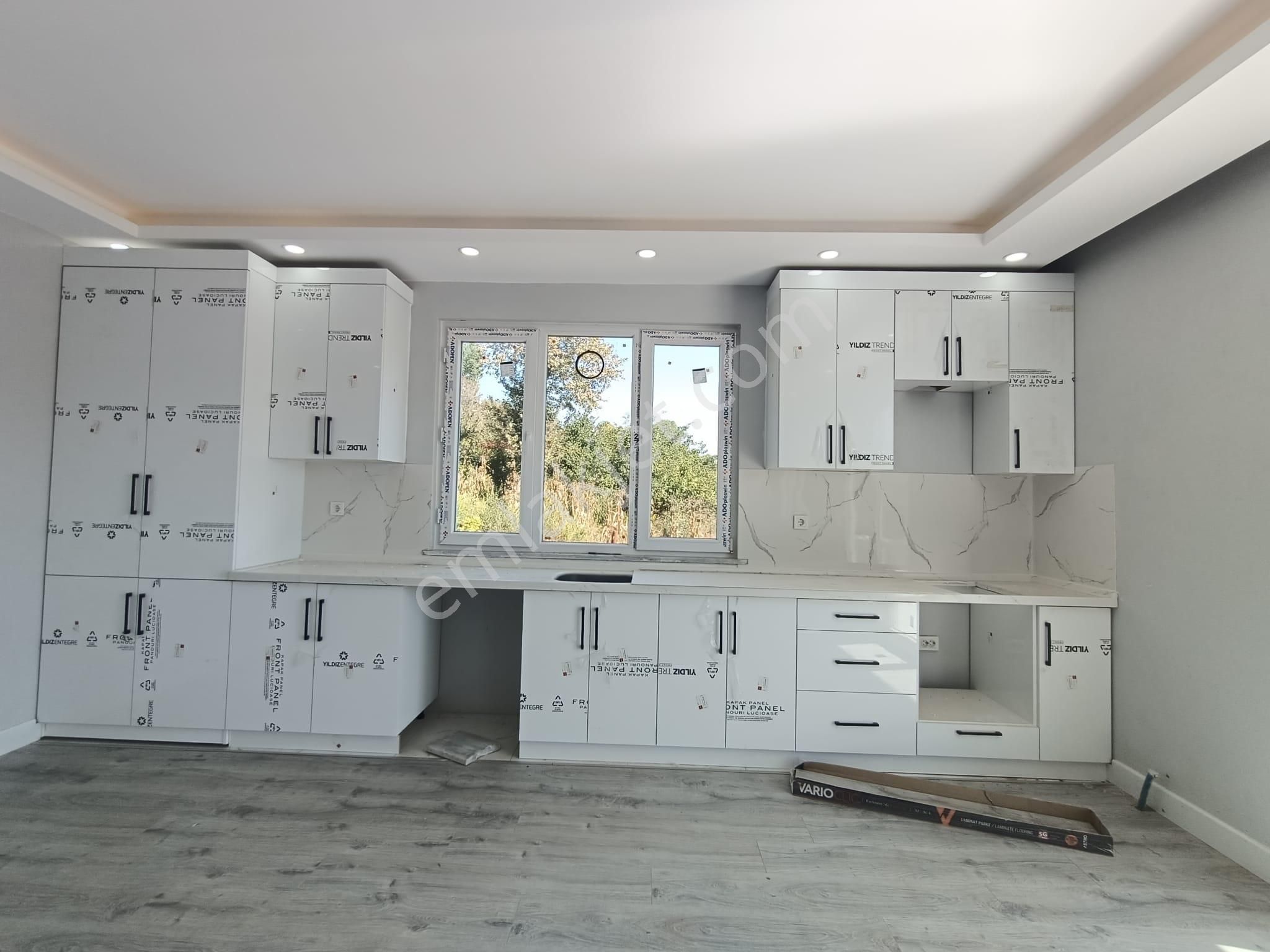 Körfez Sipahiler Mah.de Ebeveyn Banyolu Verandalı Sıfır Müstakil - Görsel 6