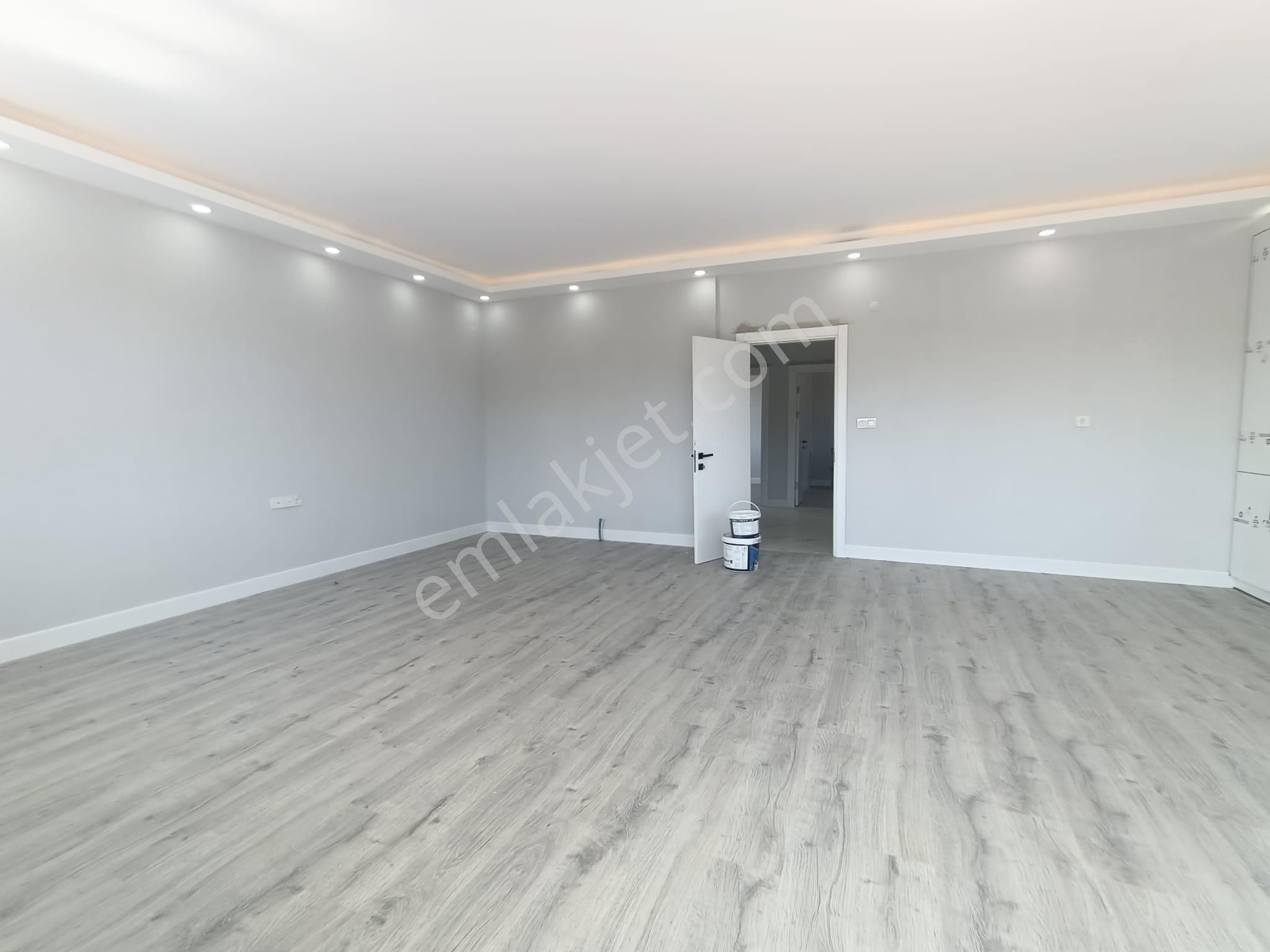 Körfez Sipahiler Mah.de Ebeveyn Banyolu Verandalı Sıfır Müstakil - Görsel 11