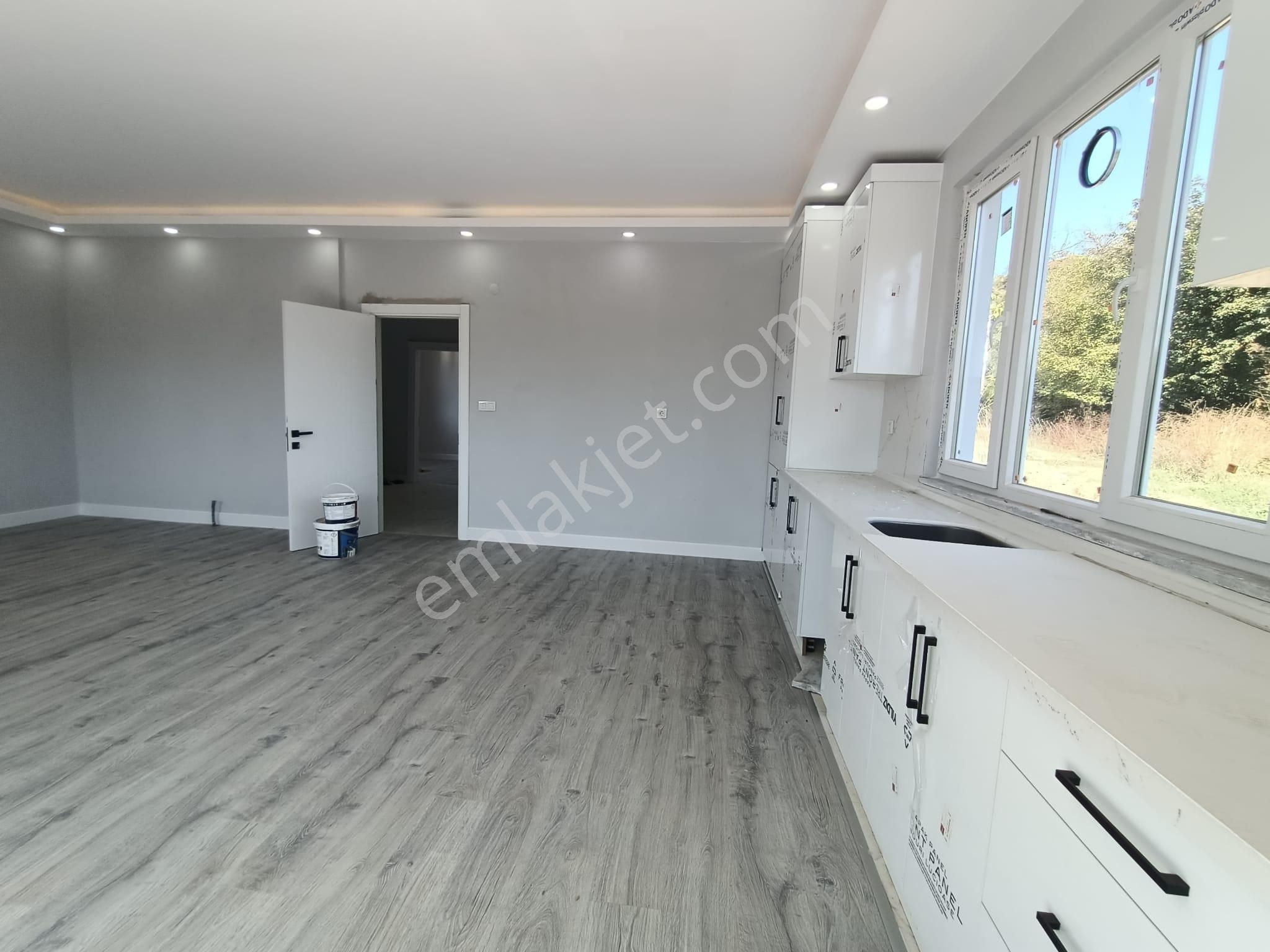 Körfez Sipahiler Mah.de Ebeveyn Banyolu Verandalı Sıfır Müstakil - Görsel 19